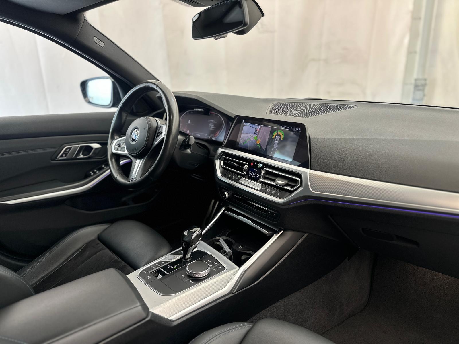BMW 320d xDrive SAG Touring CH FAHRZEUG-image-11