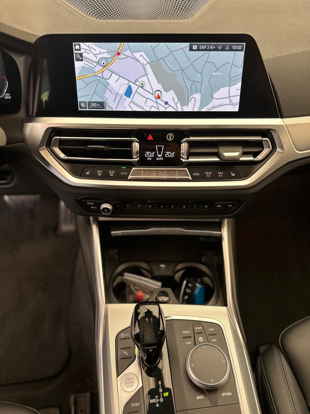 BMW 320d xDrive SAG Touring CH FAHRZEUG-image-17