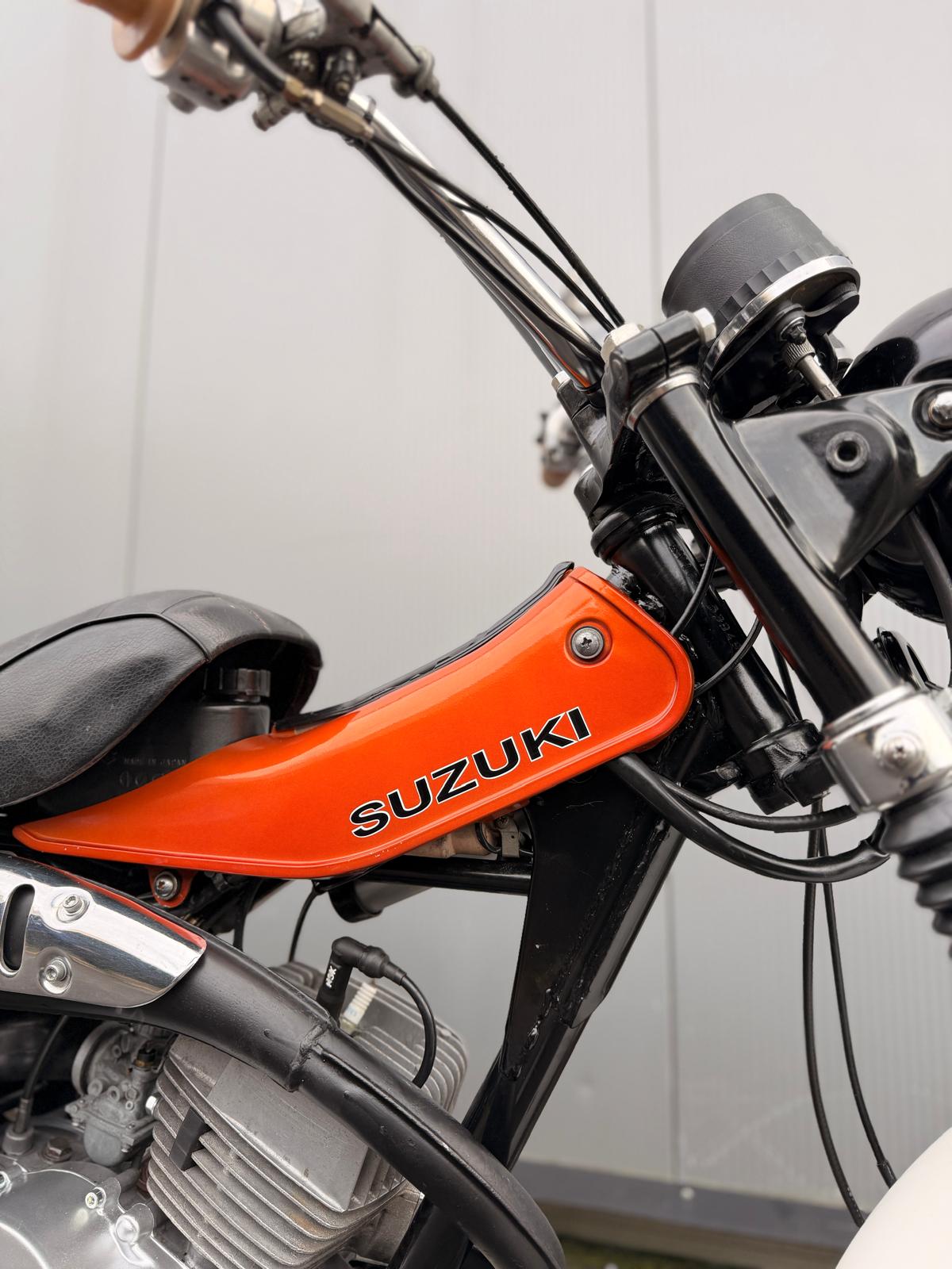 SUZUKI RV 125-image-6