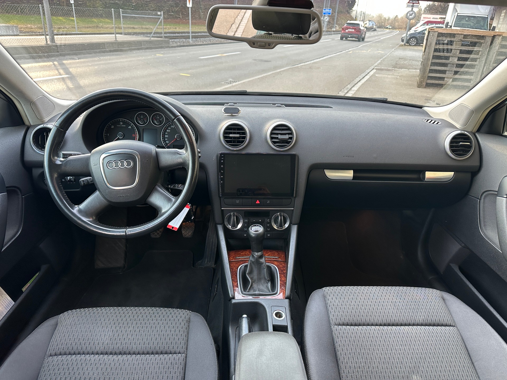 AUDI A3 Sportback 2.0 TDI Ambiente-image-8