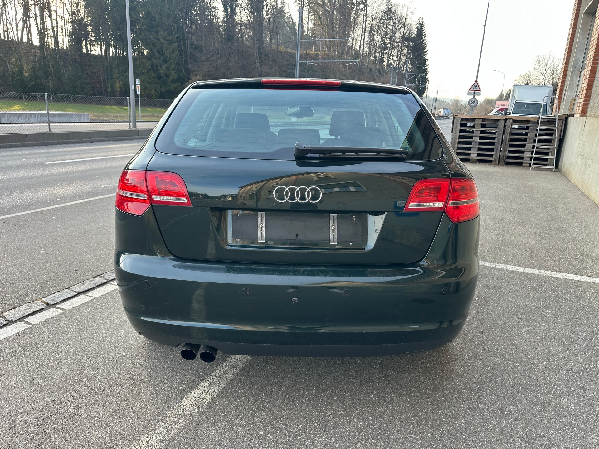 AUDI A3 Sportback 2.0 TDI Ambiente-image-5