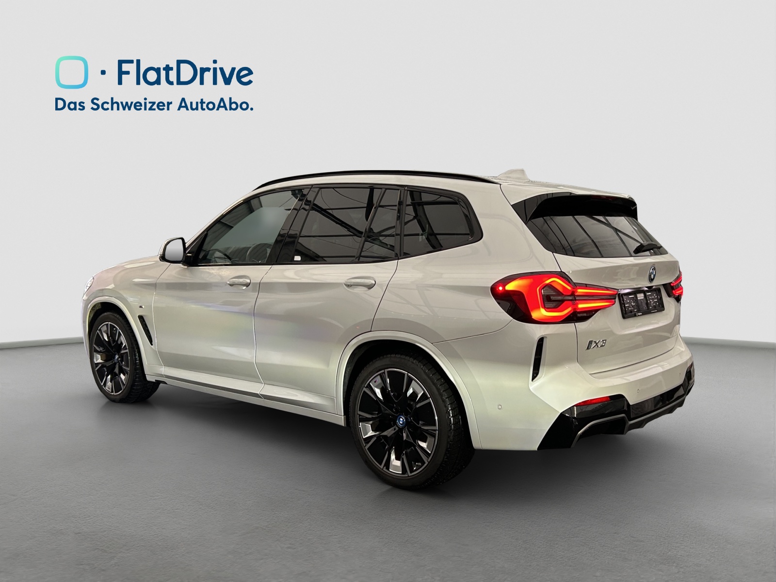 BMW iX3 Impressive - Head-up Display - Panoramadach-image-2