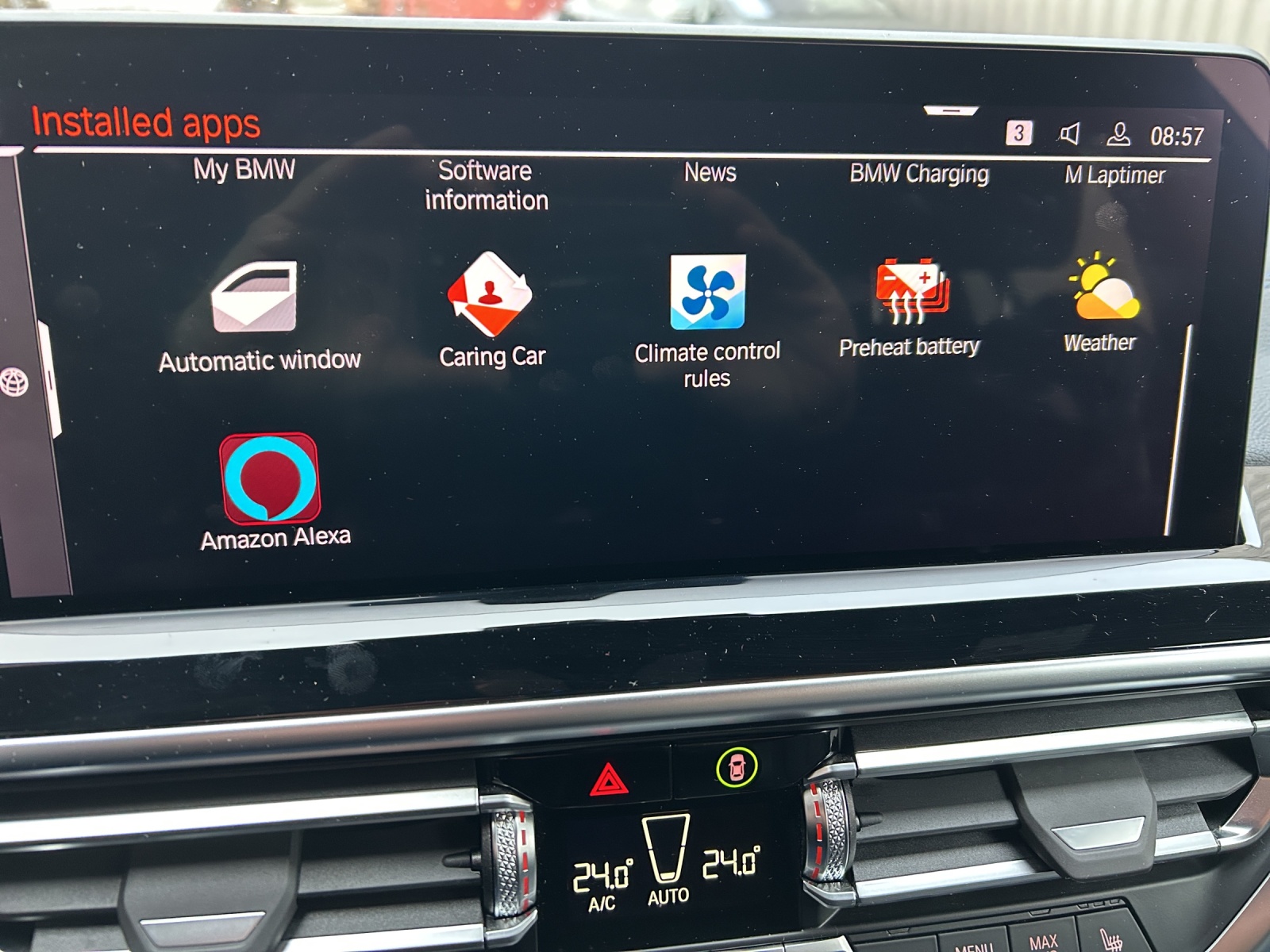 BMW iX3 Impressive - Head-up Display - Panoramadach-image-12