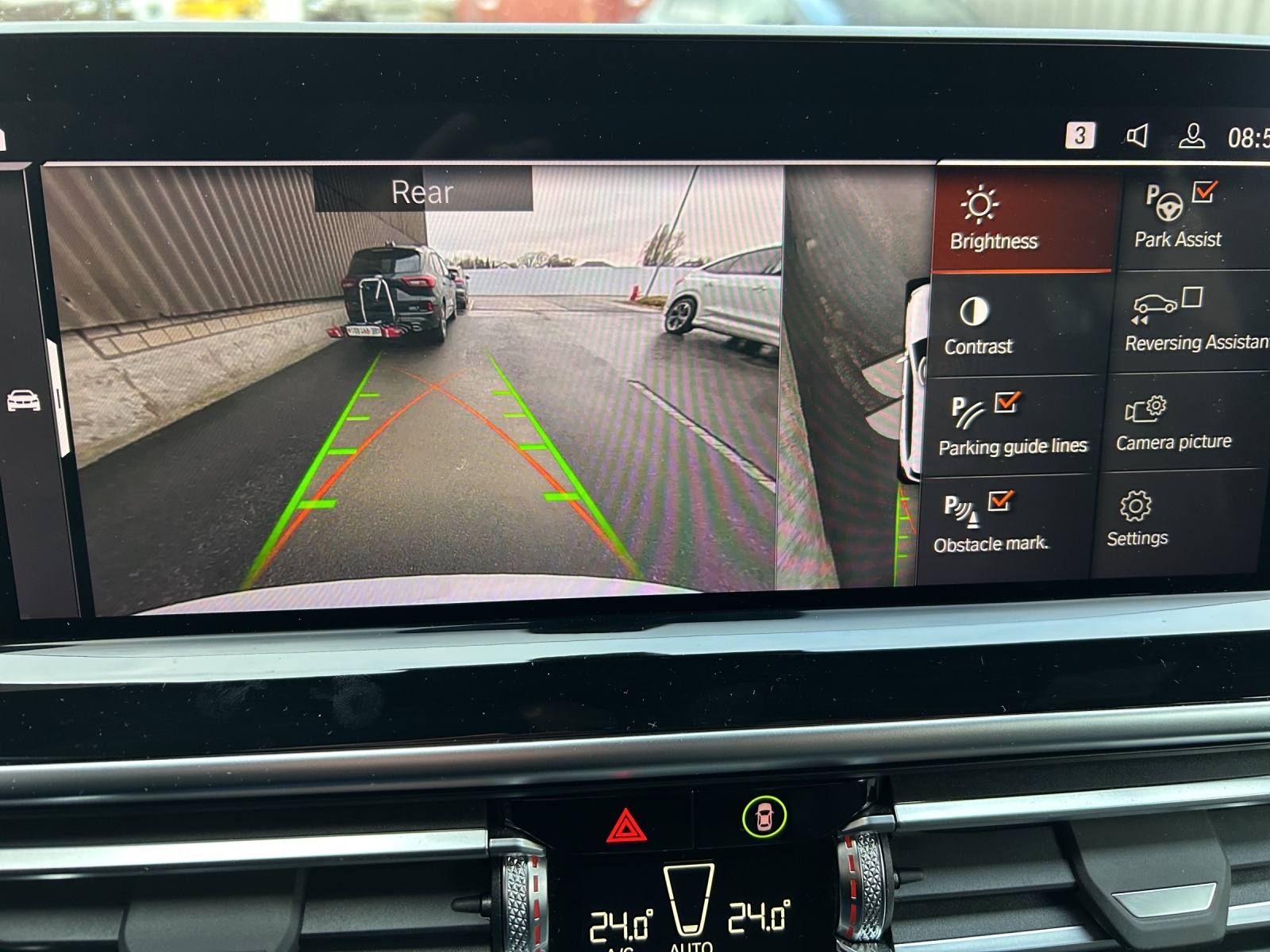 BMW iX3 Impressive - Head-up Display - Panoramadach-image-9