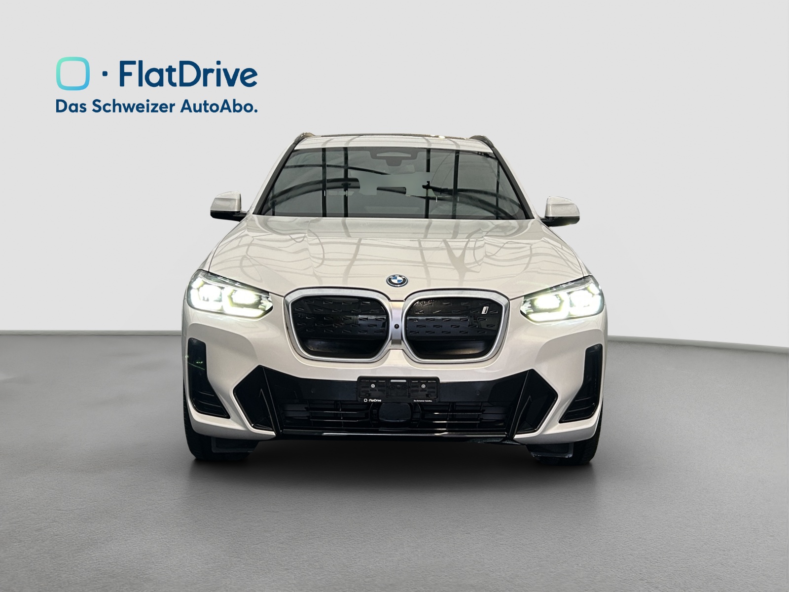 BMW iX3 Impressive - Head-up Display - Panoramadach-image-4