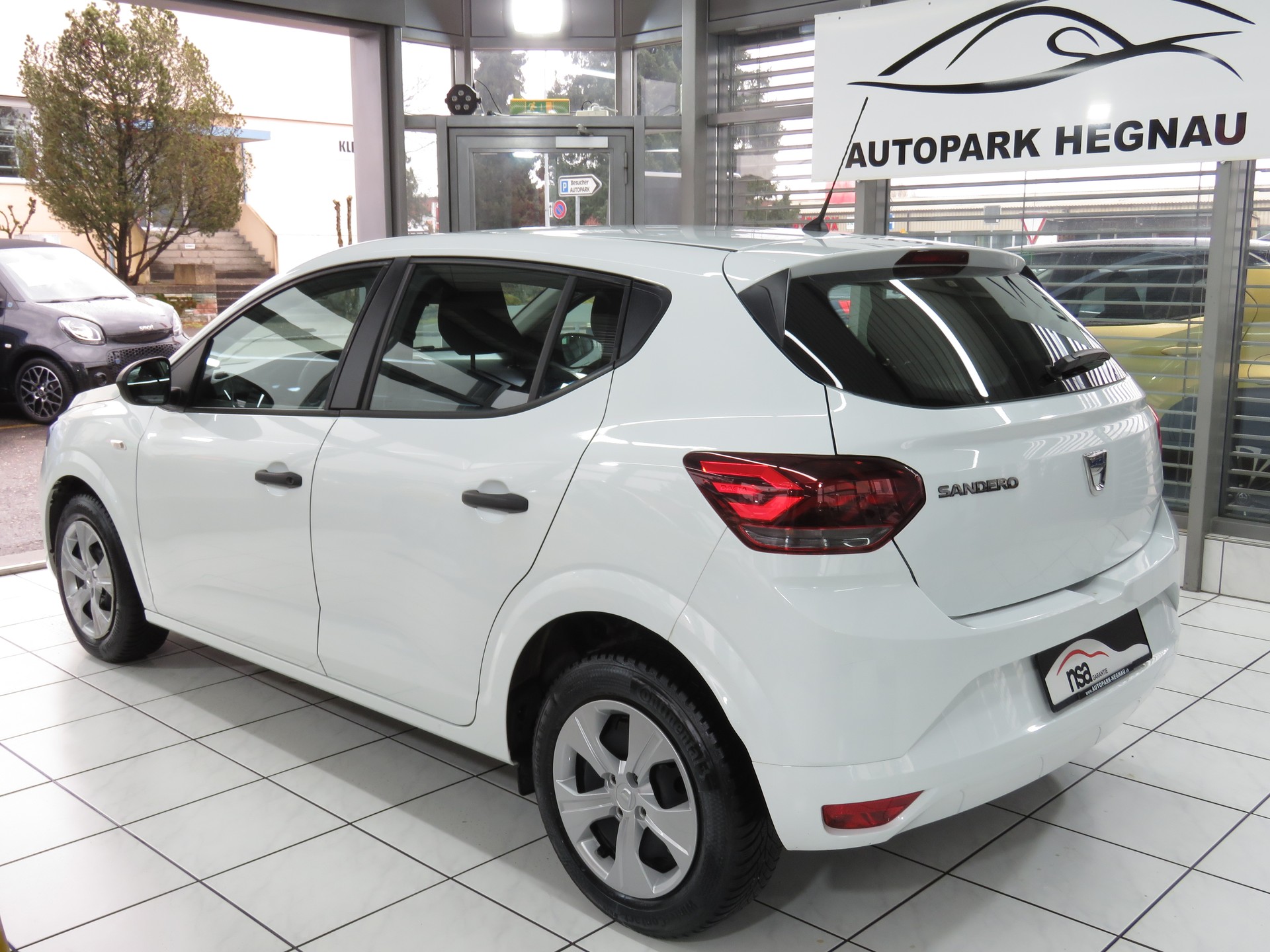 DACIA Sandero SCe 65 Essential-image-5