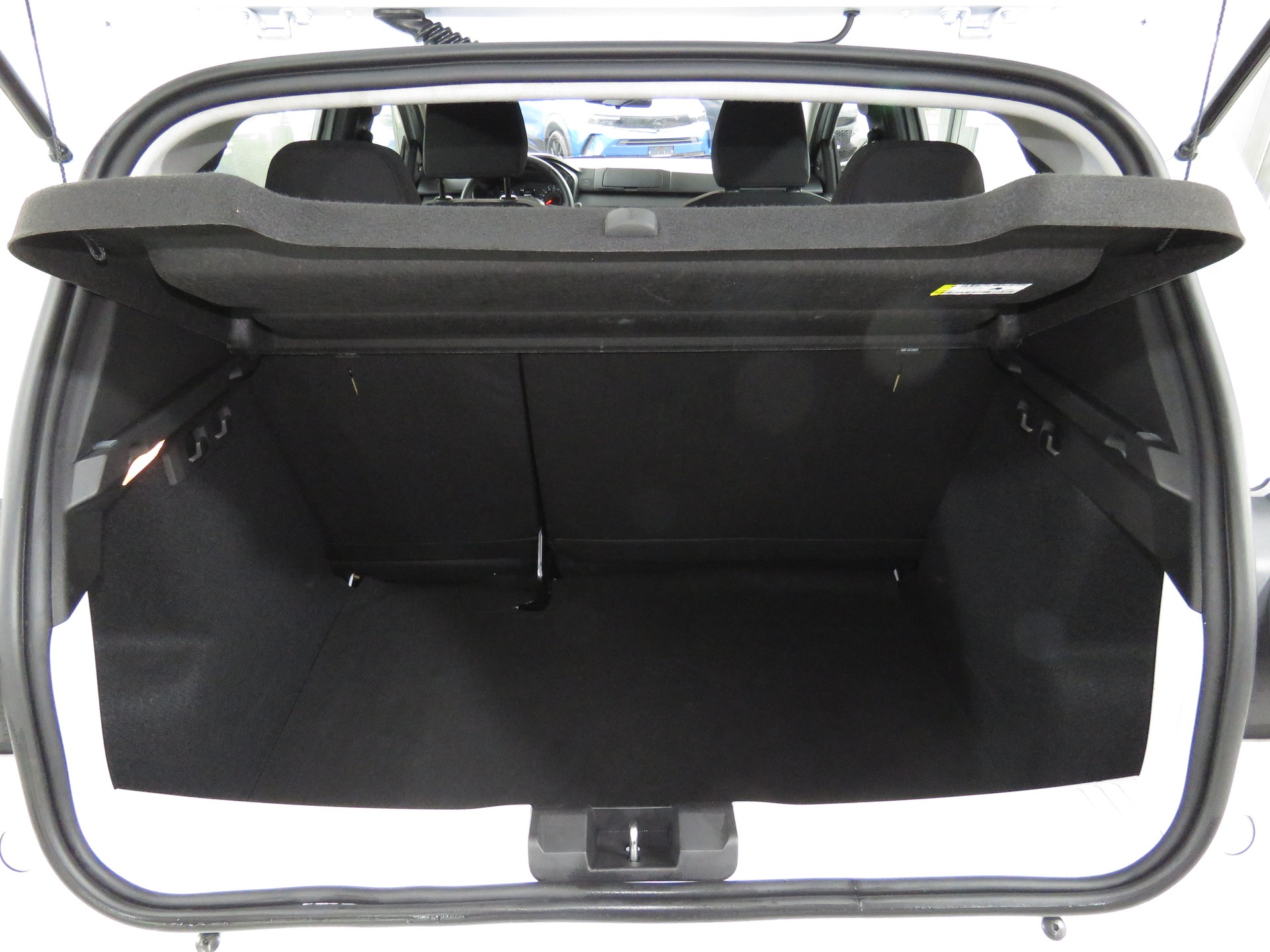 DACIA Sandero SCe 65 Essential-image-9