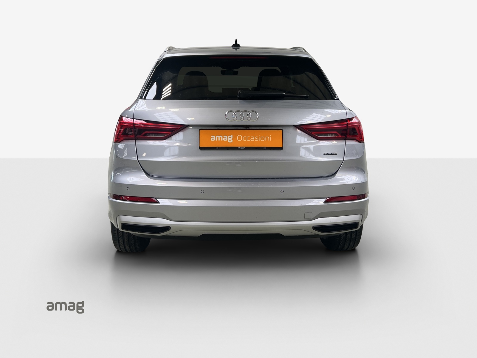 AUDI Q3 35 TDI Attraction quattro S-tronic-image-3