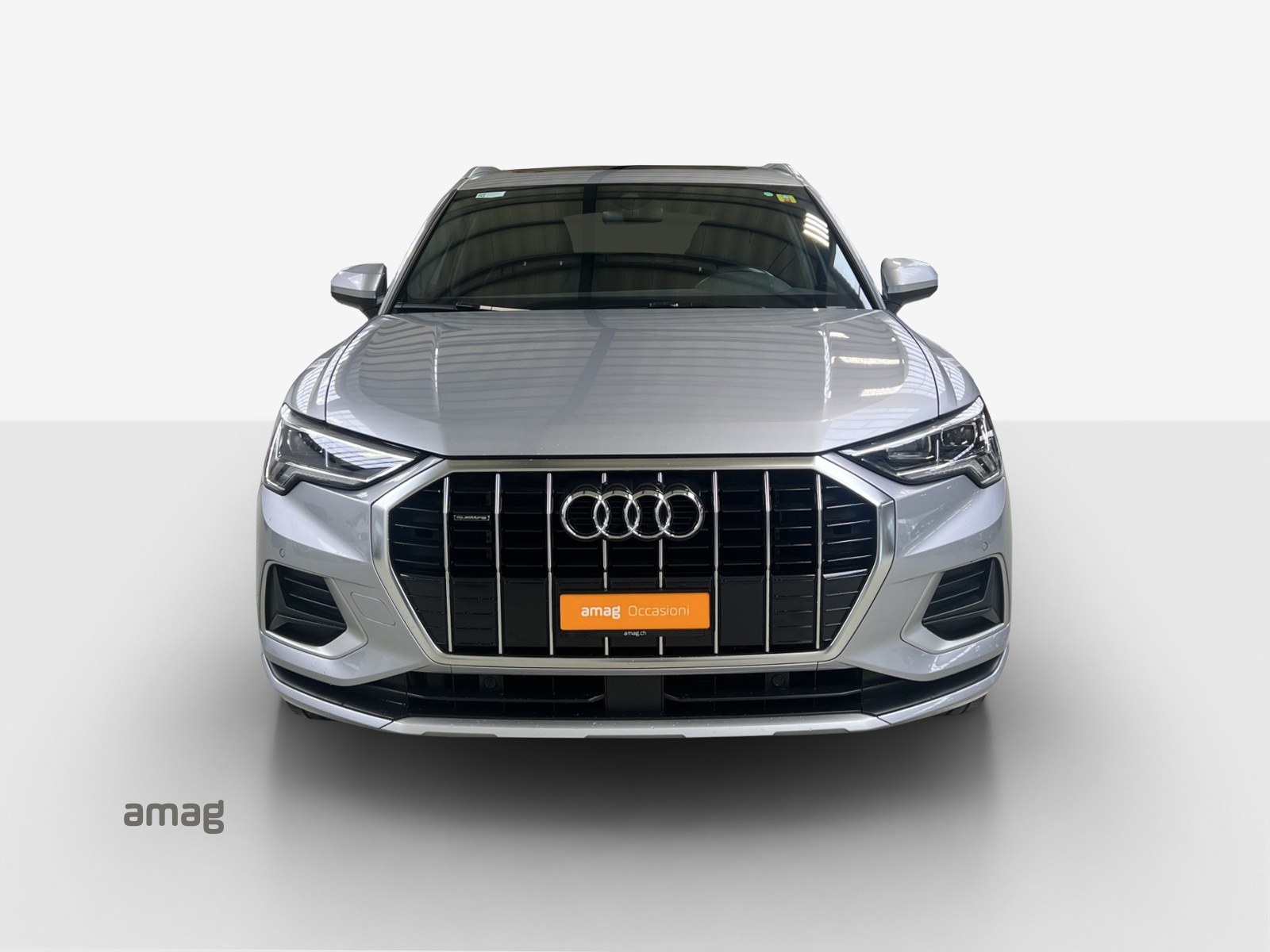 AUDI Q3 35 TDI Attraction quattro S-tronic-image-6