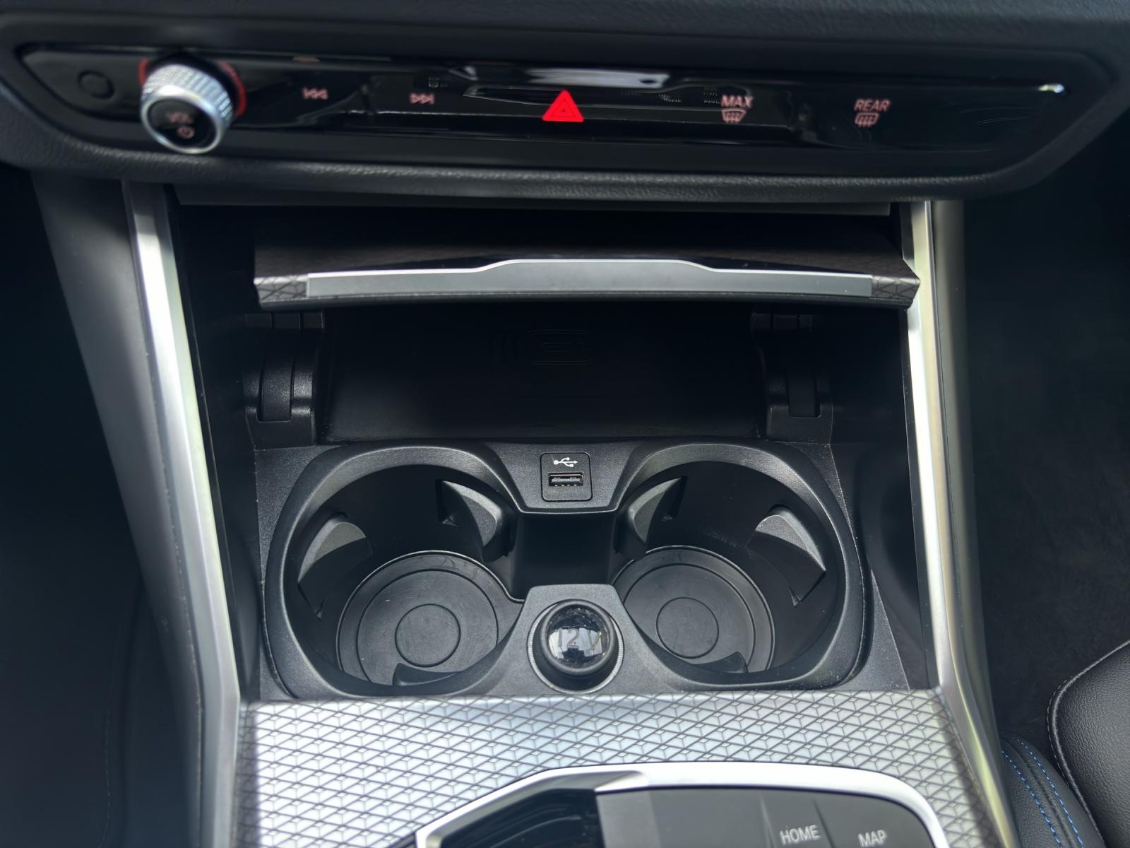 BMW 320d xDrive SAG Touring-image-15