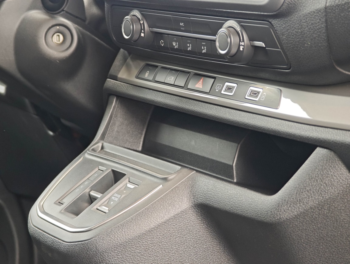 FIAT E-Scudo Kaw. L3 75 kWh Easy Pro-image-15