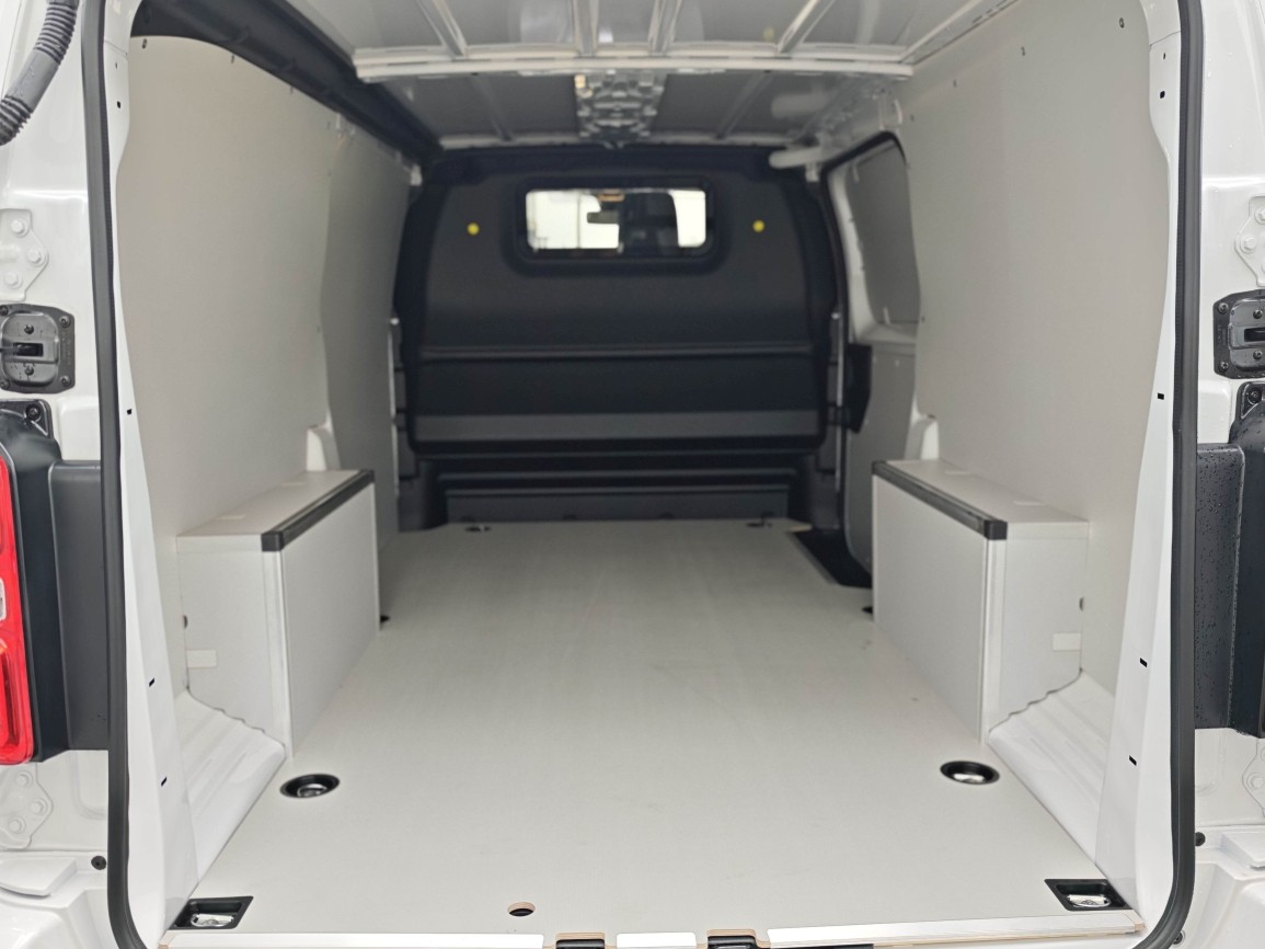 FIAT E-Scudo Kaw. L3 75 kWh Easy Pro-image-4