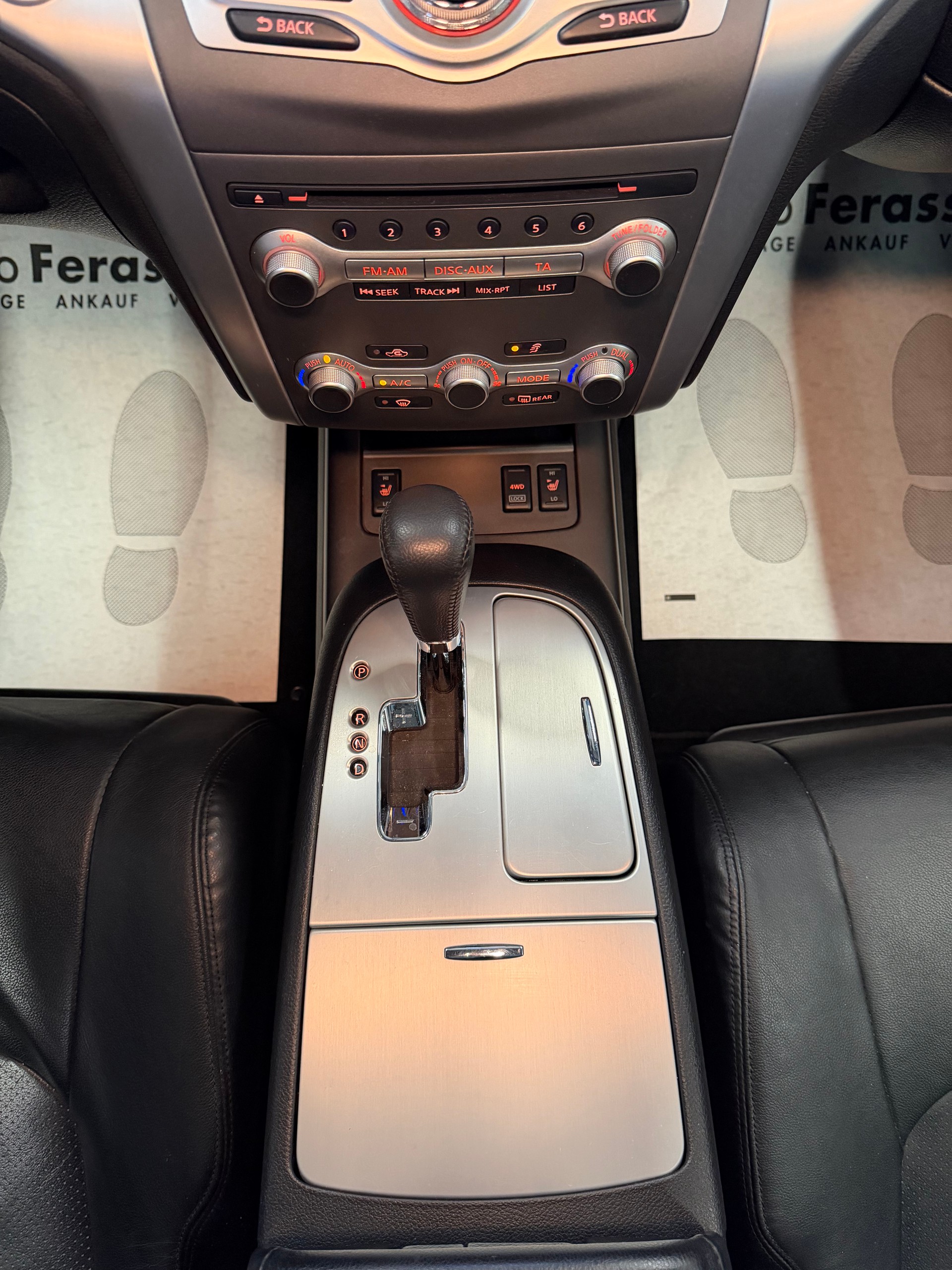 NISSAN Murano 2.5 dCi Executive Swiss Edition Automatic-image-14