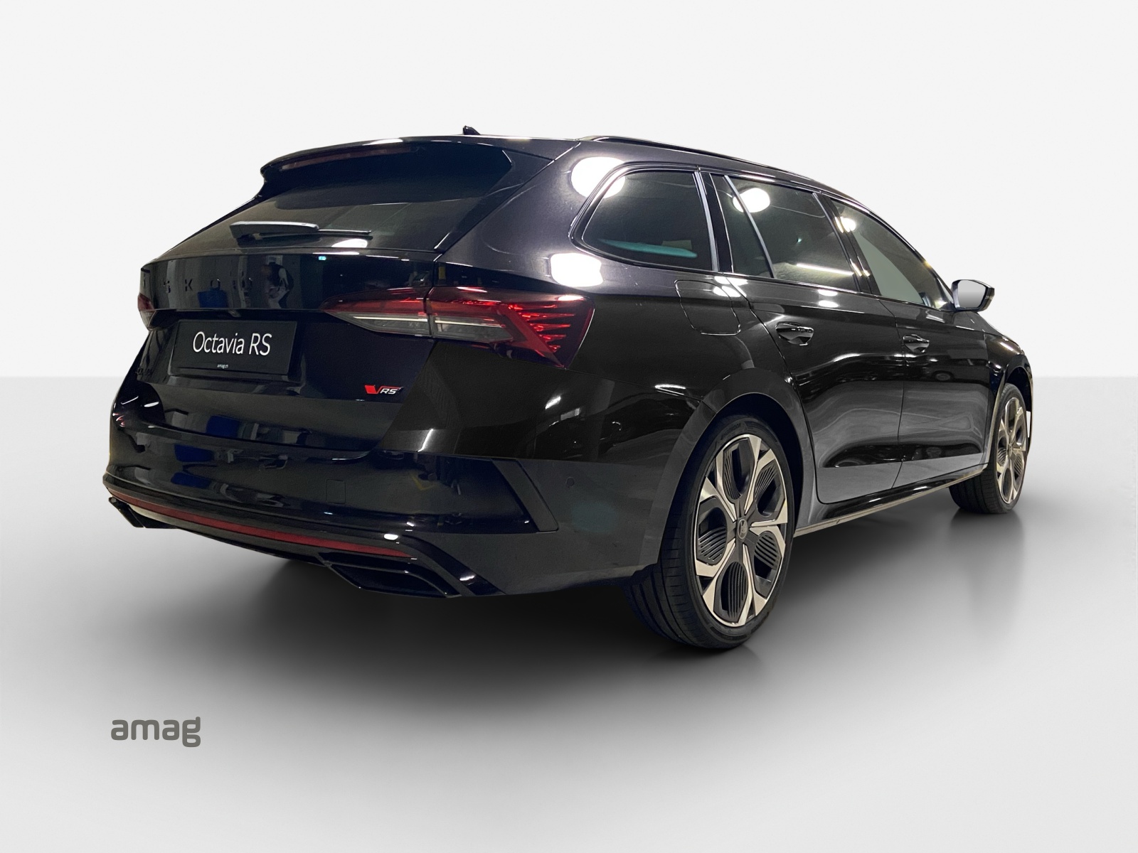 SKODA Octavia Combi 2.0 TSI DSG RS-image-4
