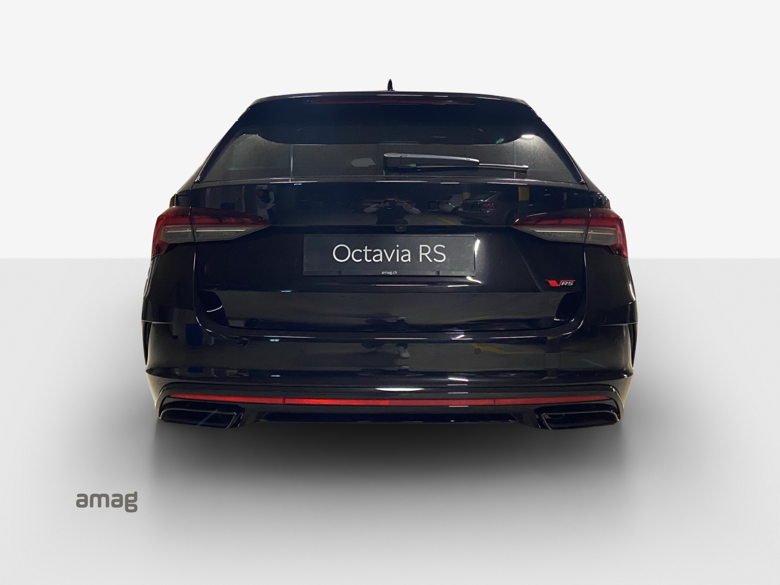 SKODA Octavia Combi 2.0 TSI DSG RS-image-3