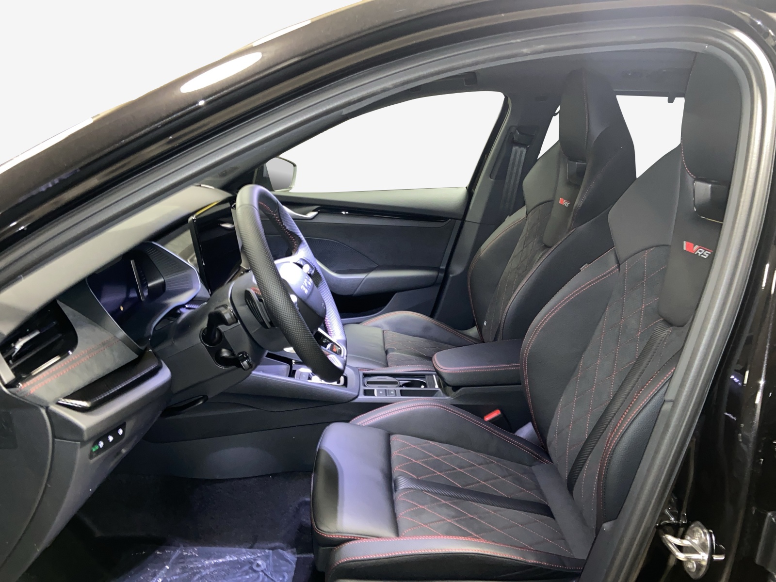 SKODA Octavia Combi 2.0 TSI DSG RS-image-7