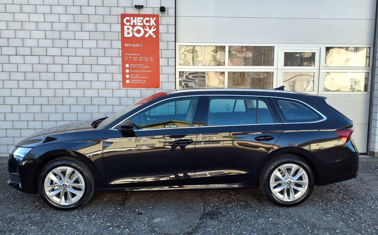 SKODA Octavia Combi 1.5 TSI Selection DSG-showroom-element-3