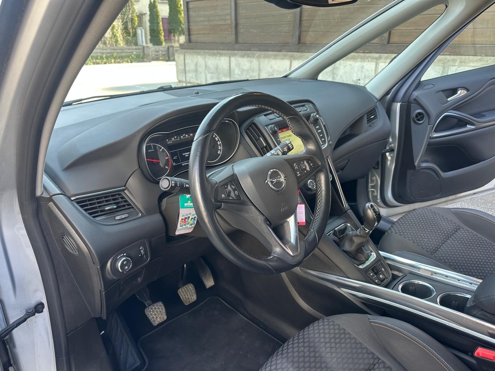 OPEL Zafira 2.0 CDTi Excellence-image-8