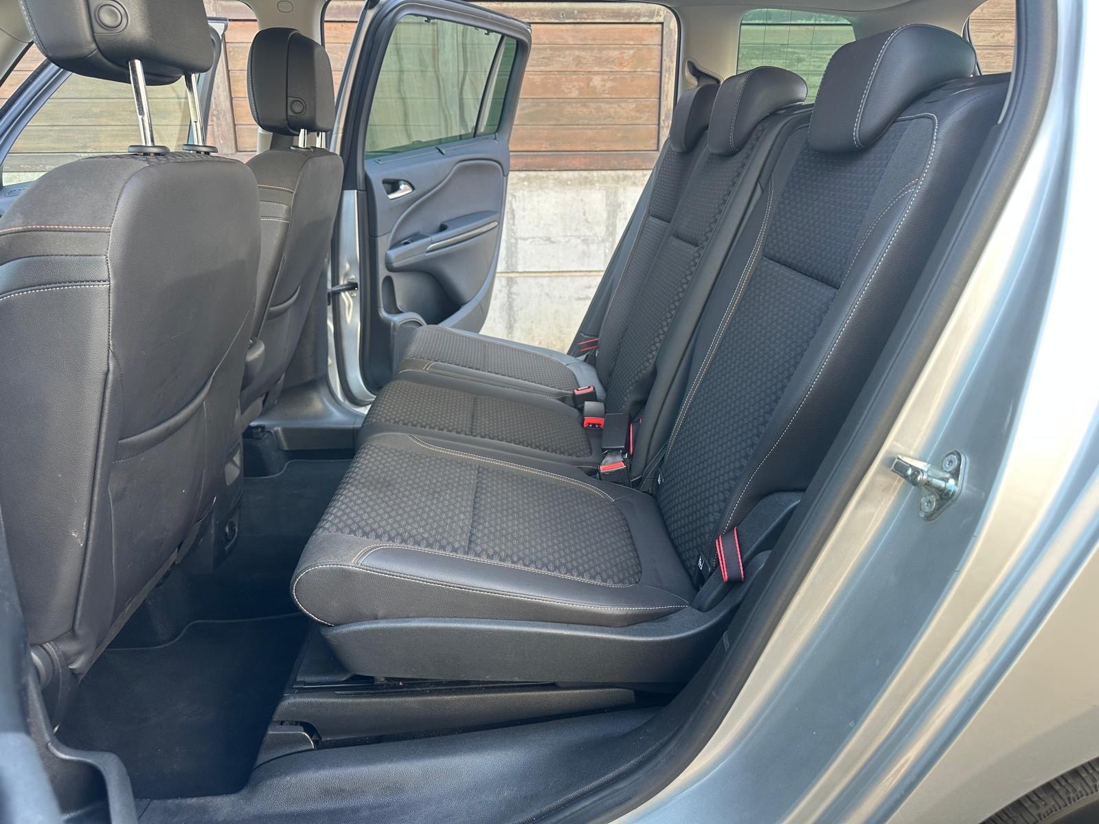 OPEL Zafira 2.0 CDTi Excellence-image-10