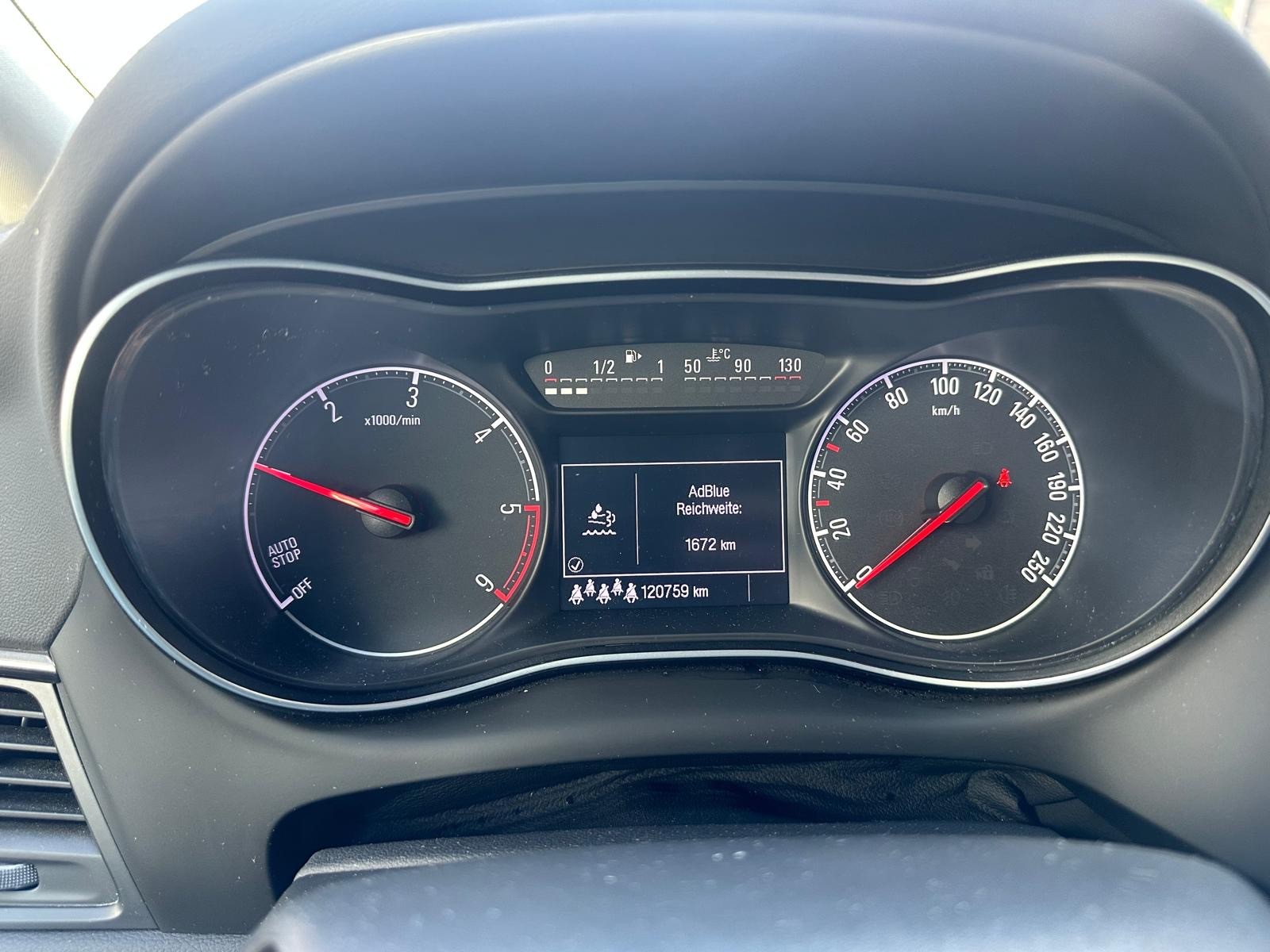OPEL Zafira 2.0 CDTi Excellence-image-13