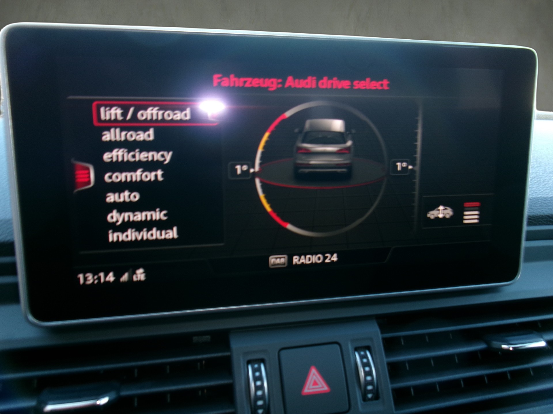 AUDI Q5 2.0 TDI sport quattro S-tronic-image-5