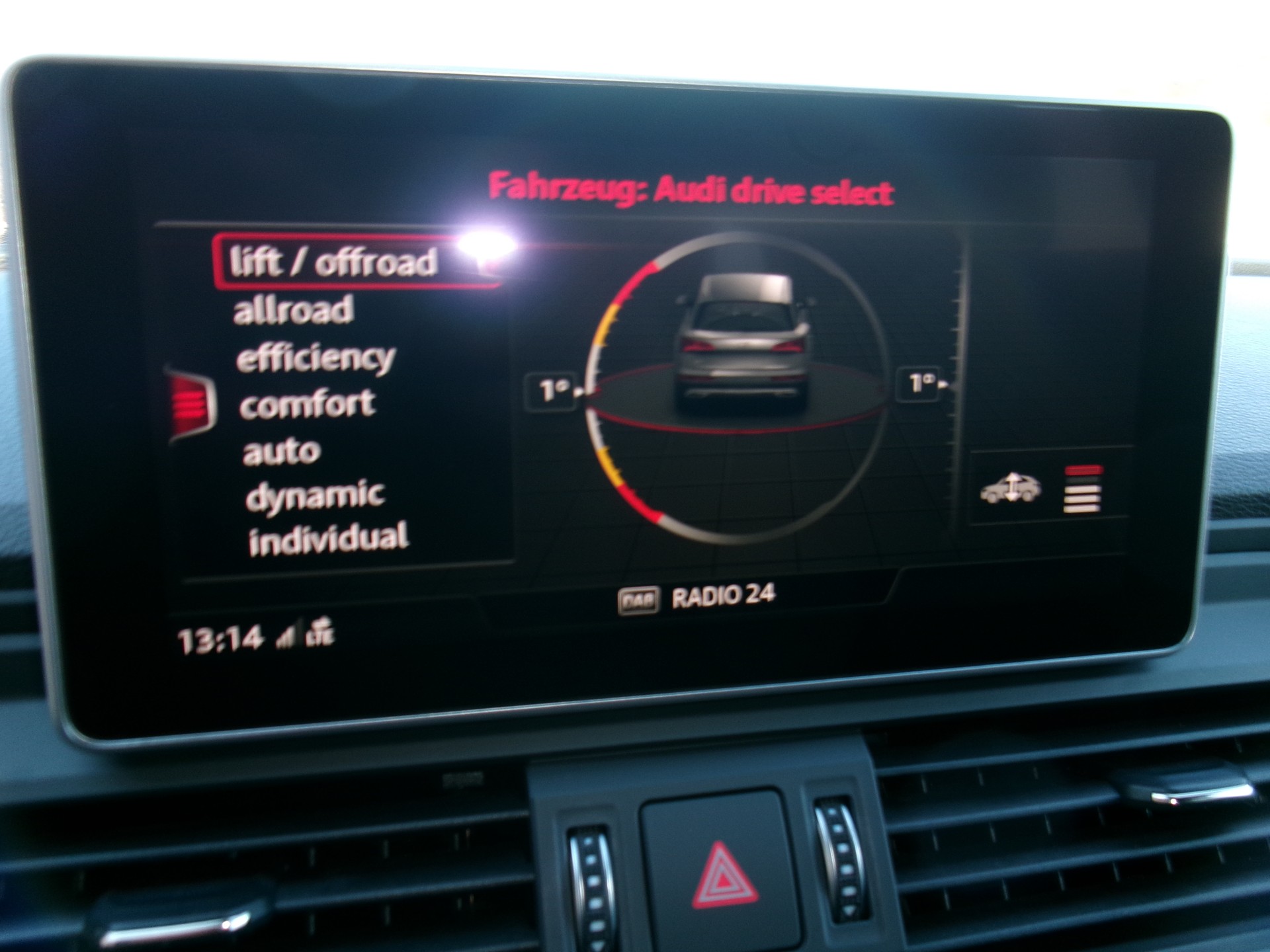AUDI Q5 2.0 TDI sport quattro S-tronic-image-5