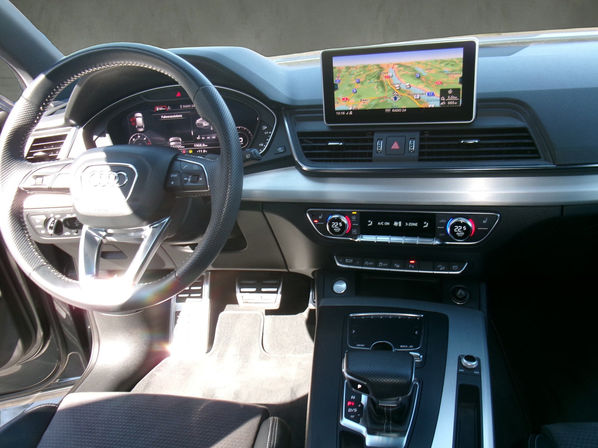 AUDI Q5 2.0 TDI sport quattro S-tronic-image-4