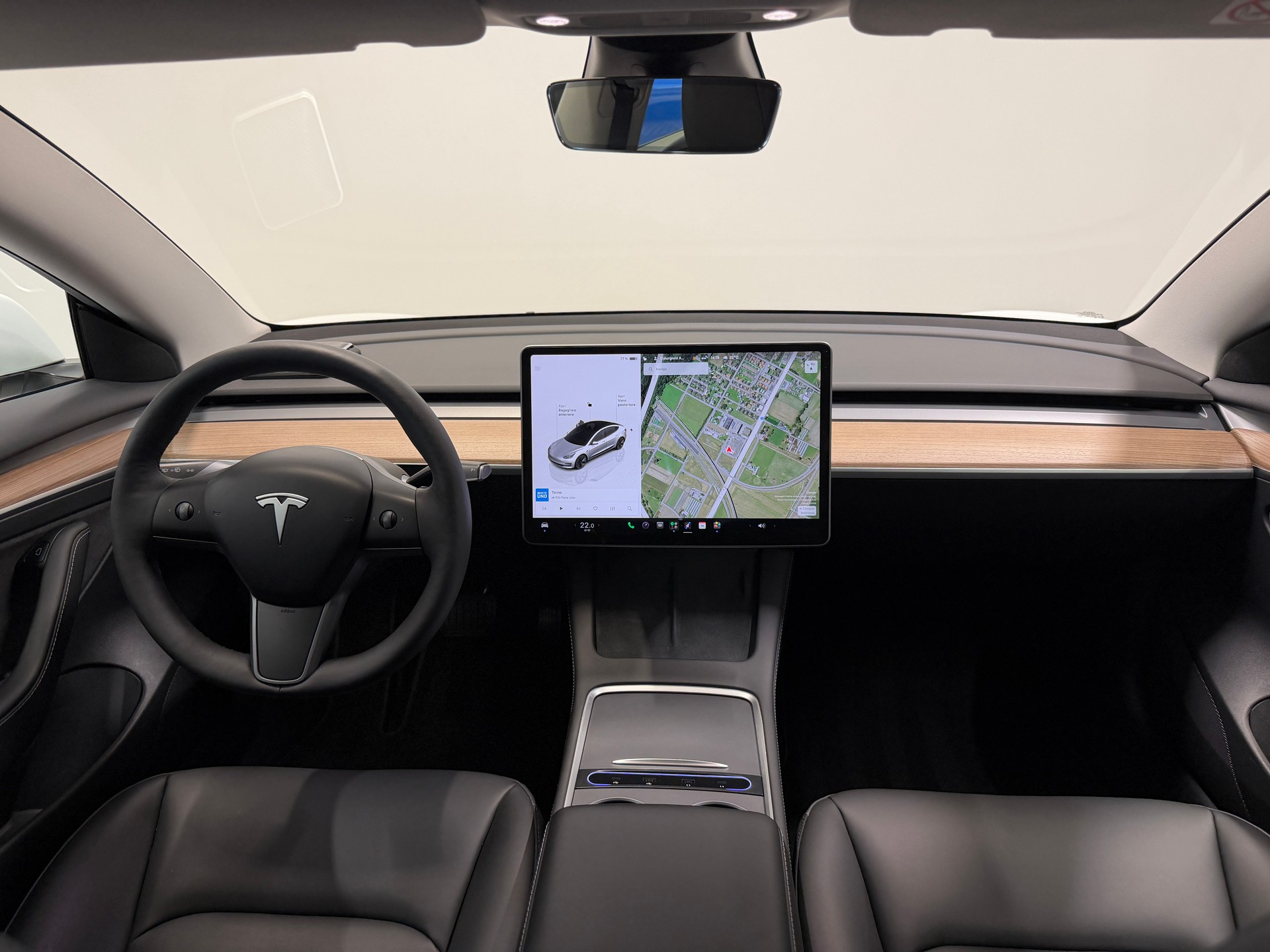 TESLA Model 3-image-8