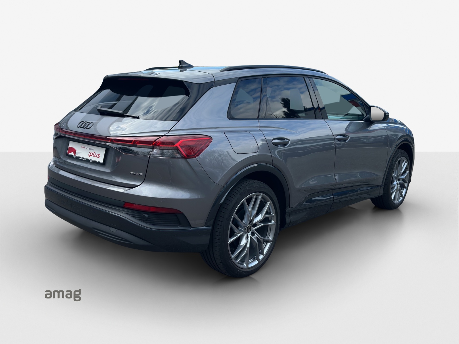 AUDI Q4 e-tron 45 Attraction quattro-image-5