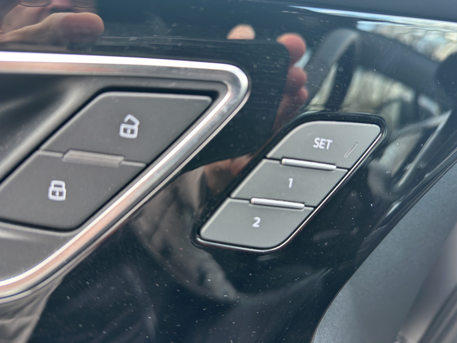 AUDI Q4 e-tron 45 Attraction quattro-image-16