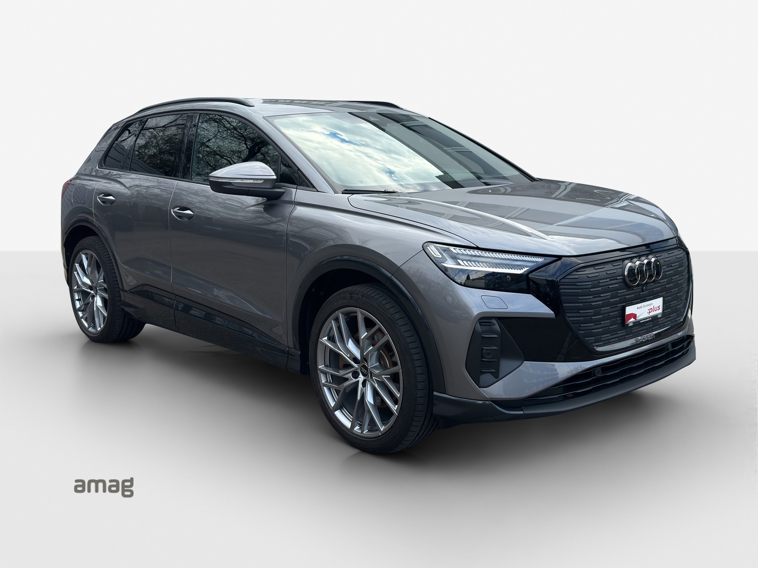 AUDI Q4 e-tron 45 Attraction quattro-image-6