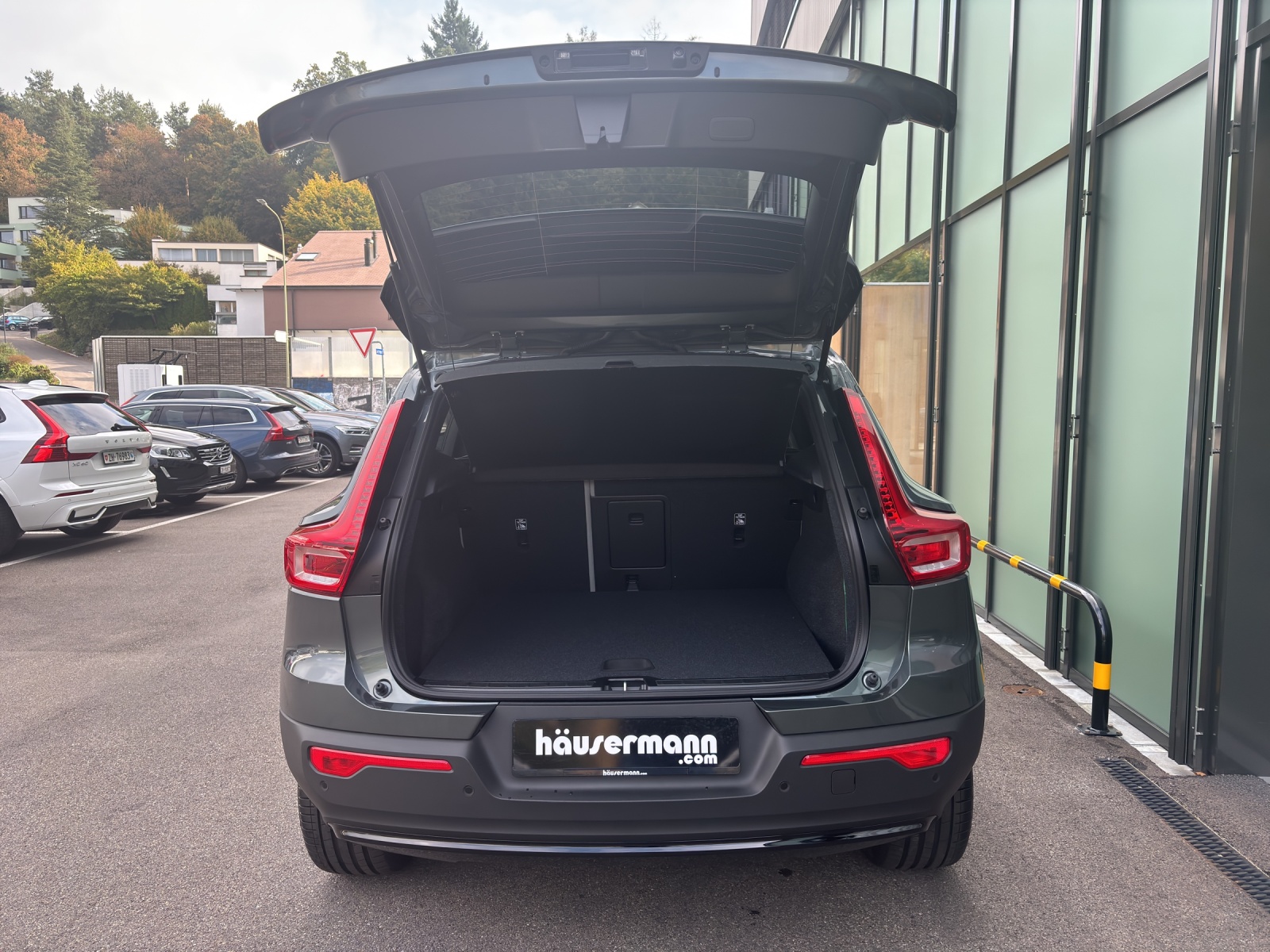 VOLVO EX40 Core Single Motor RWD-image-11