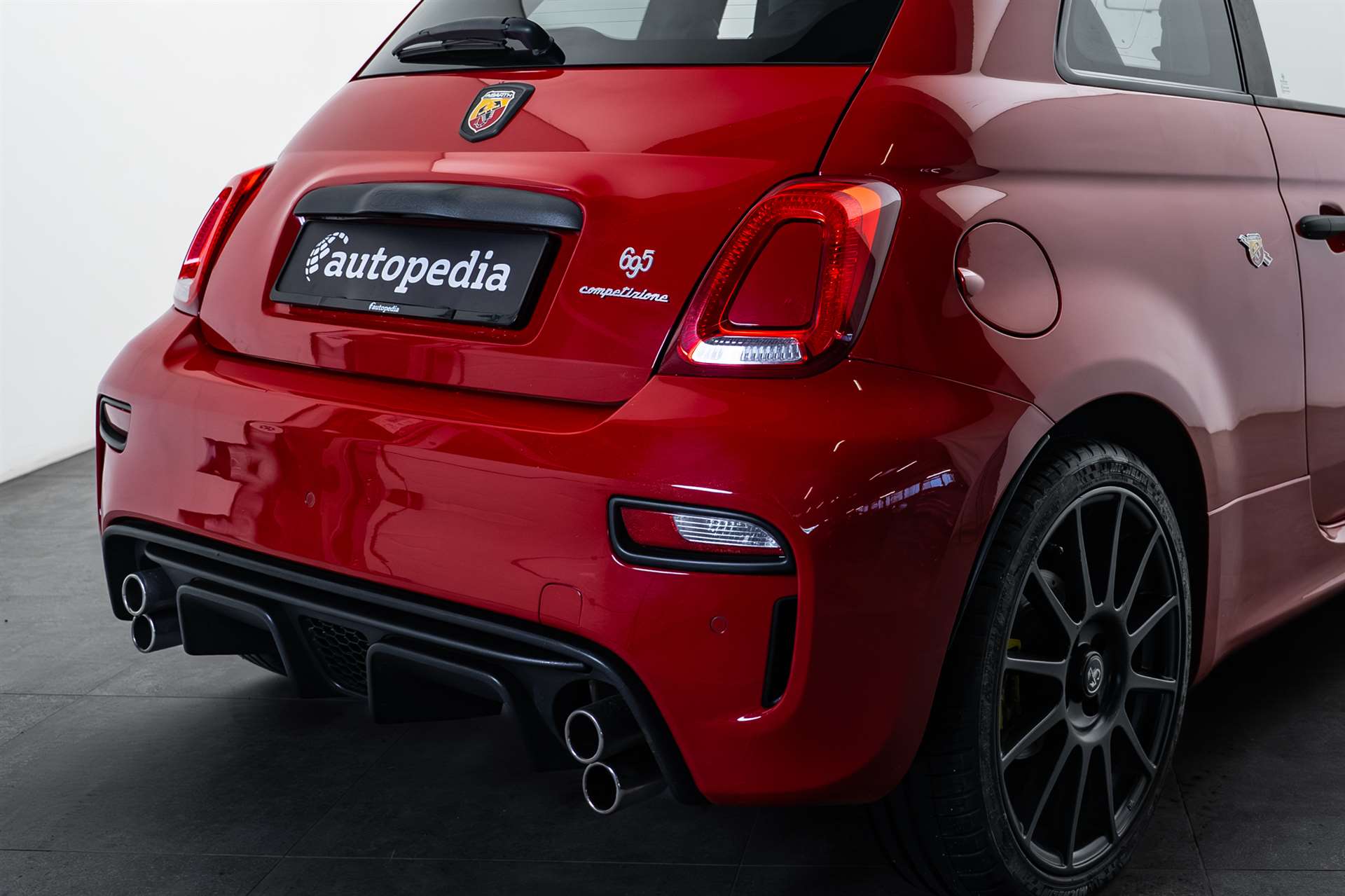 FIAT 695 1.4 16V Turbo Abarth Competizione-image-3