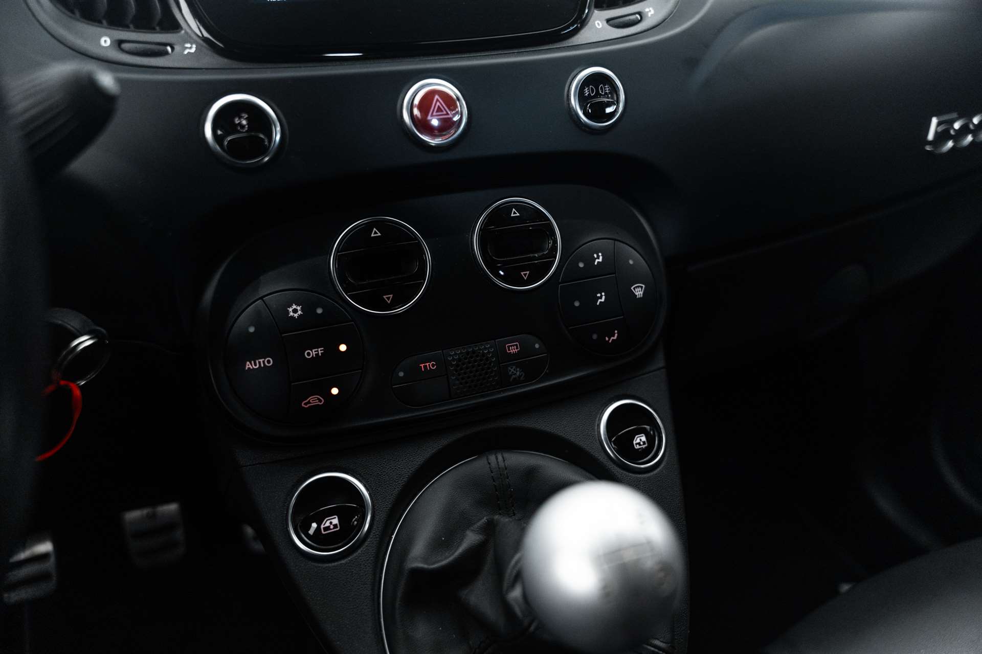 FIAT 695 1.4 16V Turbo Abarth Competizione-image-21