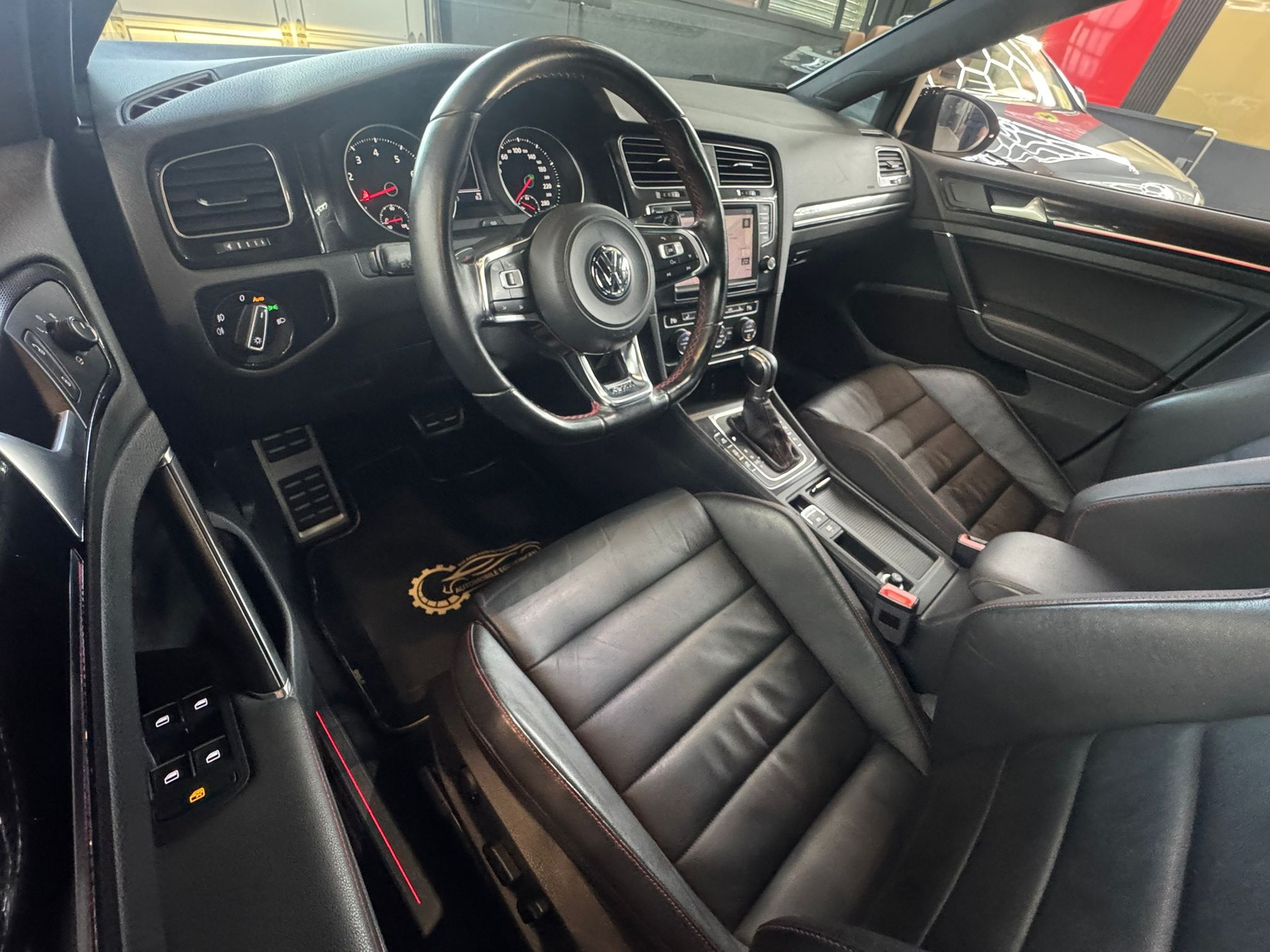 VW Golf 2.0 TSI GTI Performance DSG-image-8