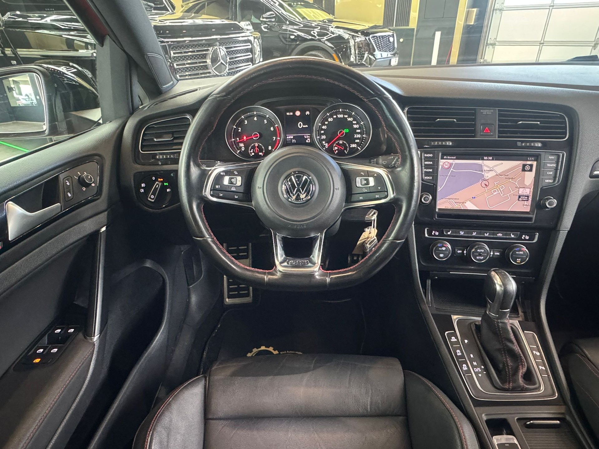 VW Golf 2.0 TSI GTI Performance DSG-image-13