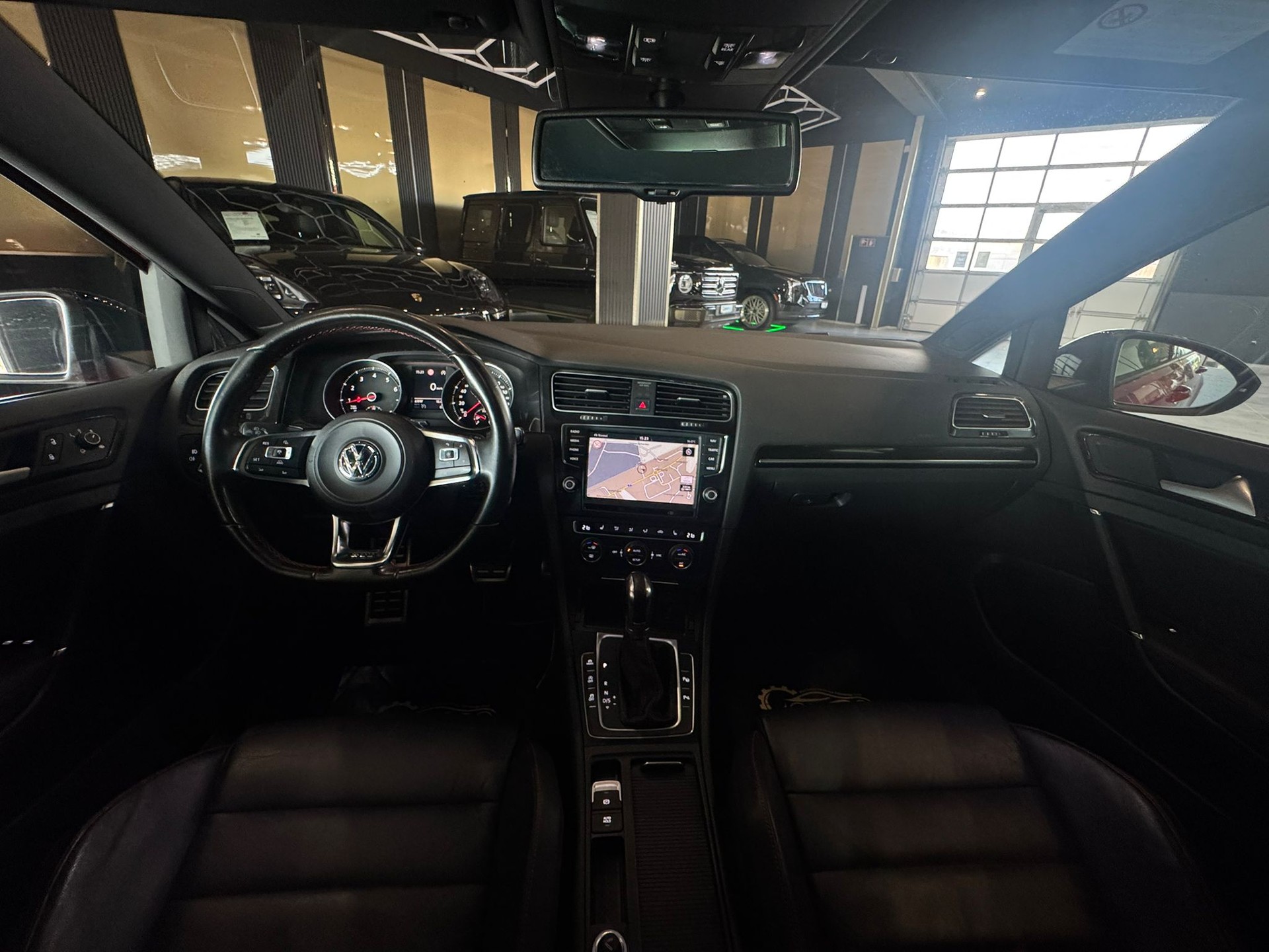 VW Golf 2.0 TSI GTI Performance DSG-image-12