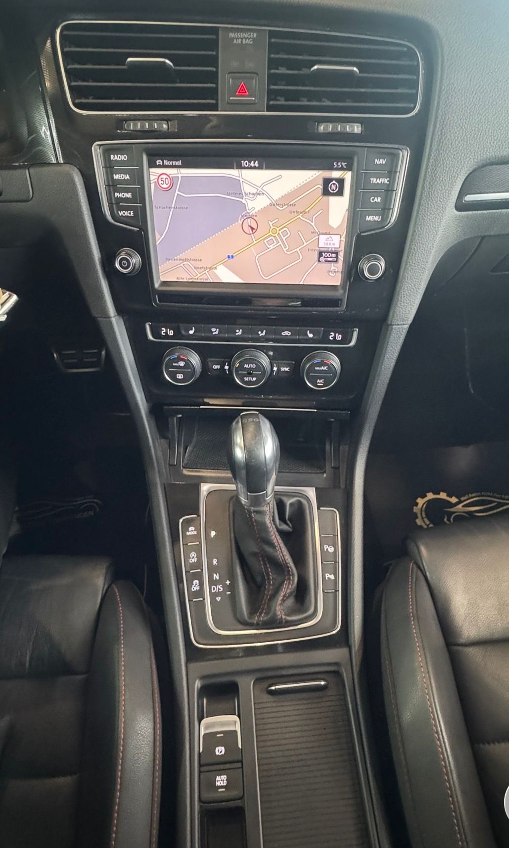 VW Golf 2.0 TSI GTI Performance DSG-image-16