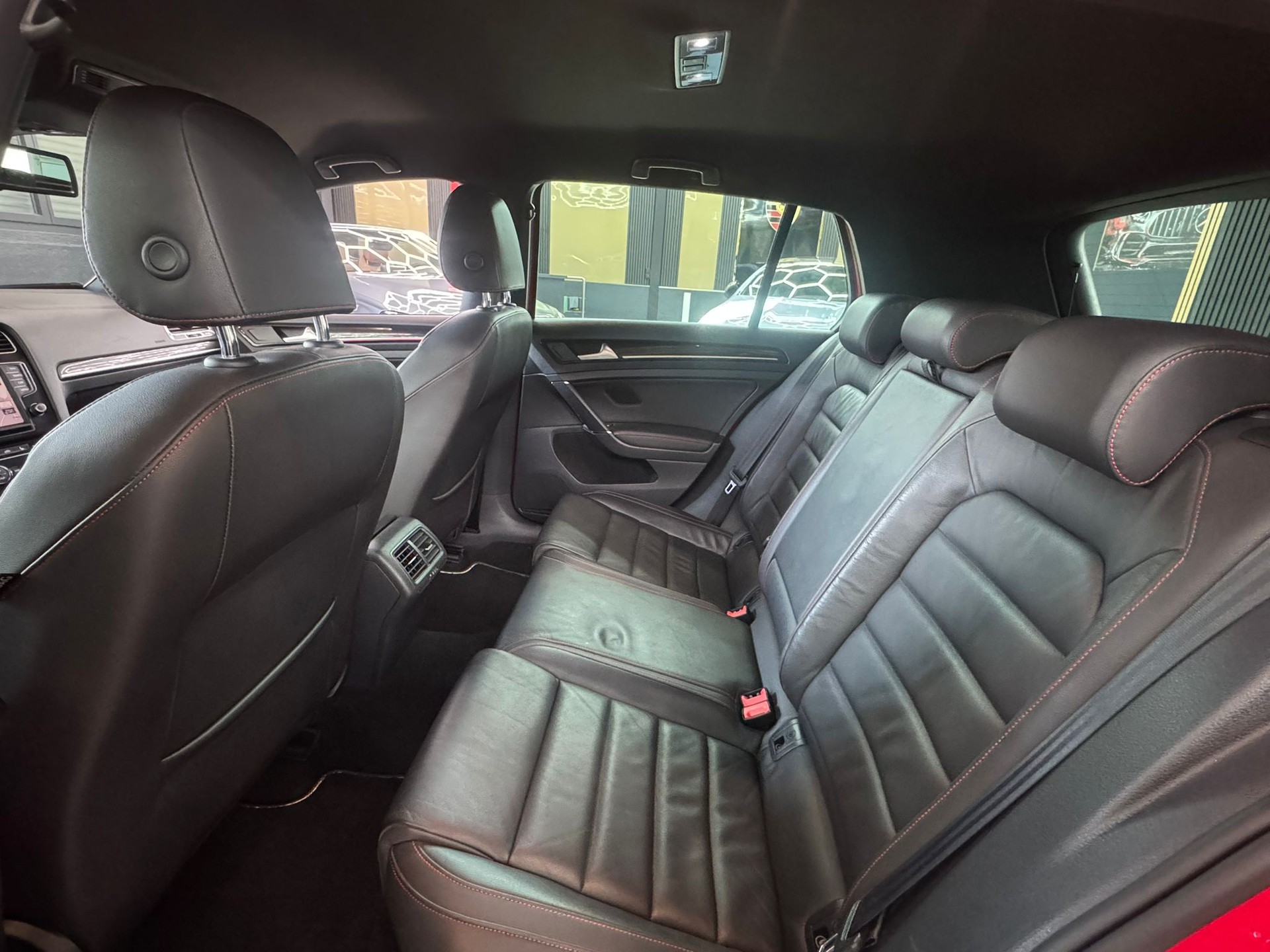 VW Golf 2.0 TSI GTI Performance DSG-image-14