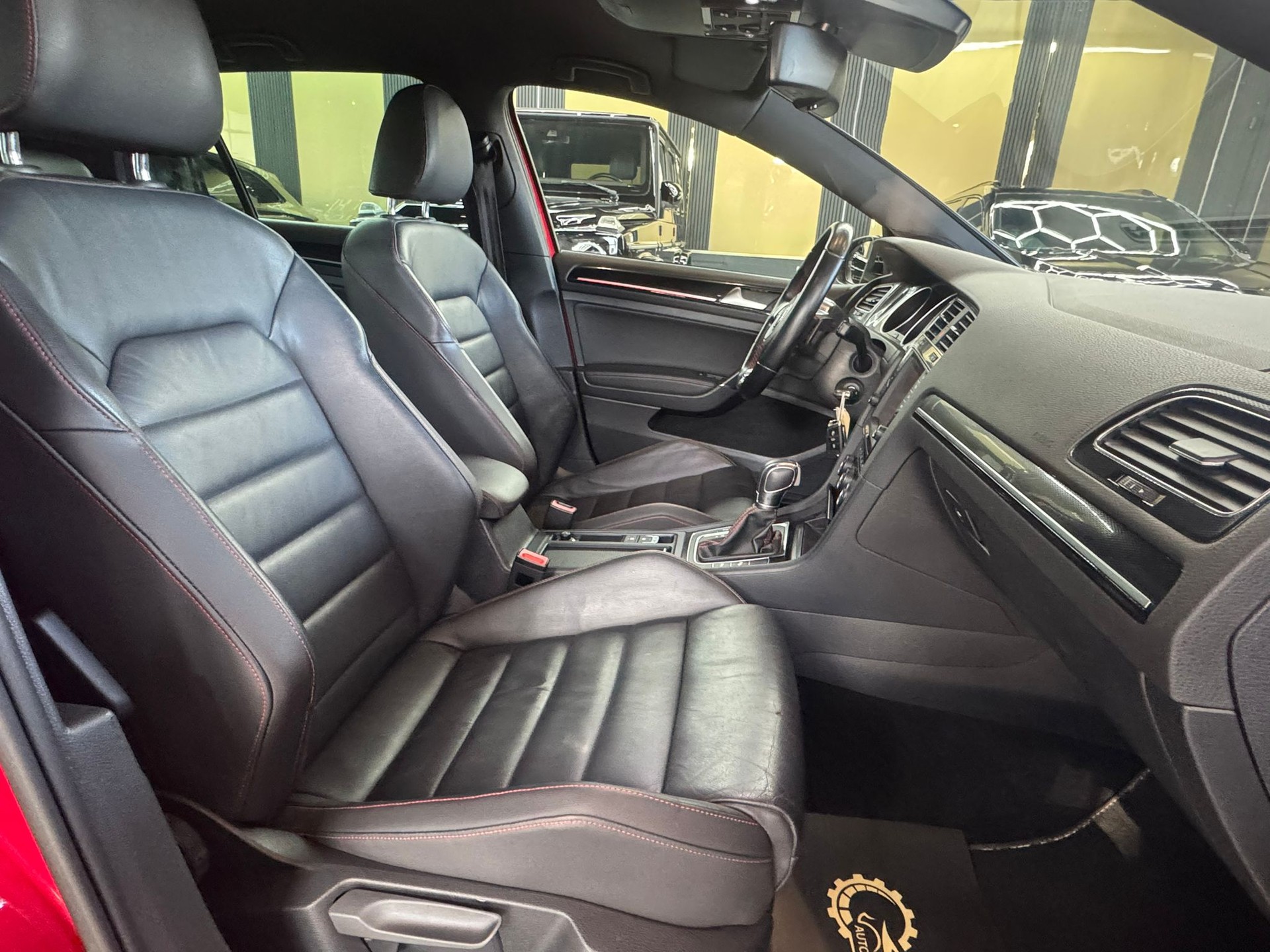 VW Golf 2.0 TSI GTI Performance DSG-image-11