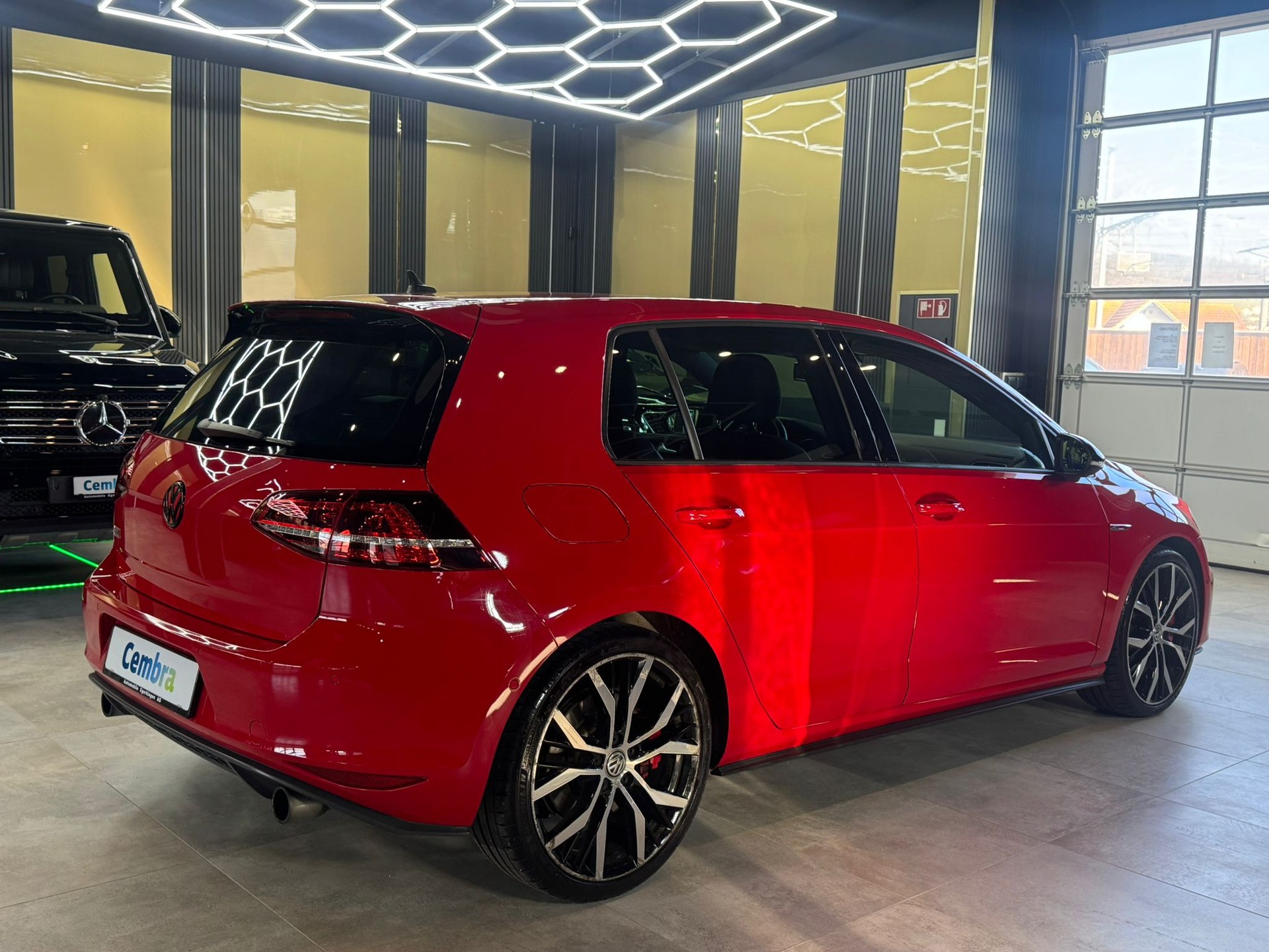 VW Golf 2.0 TSI GTI Performance DSG-image-4