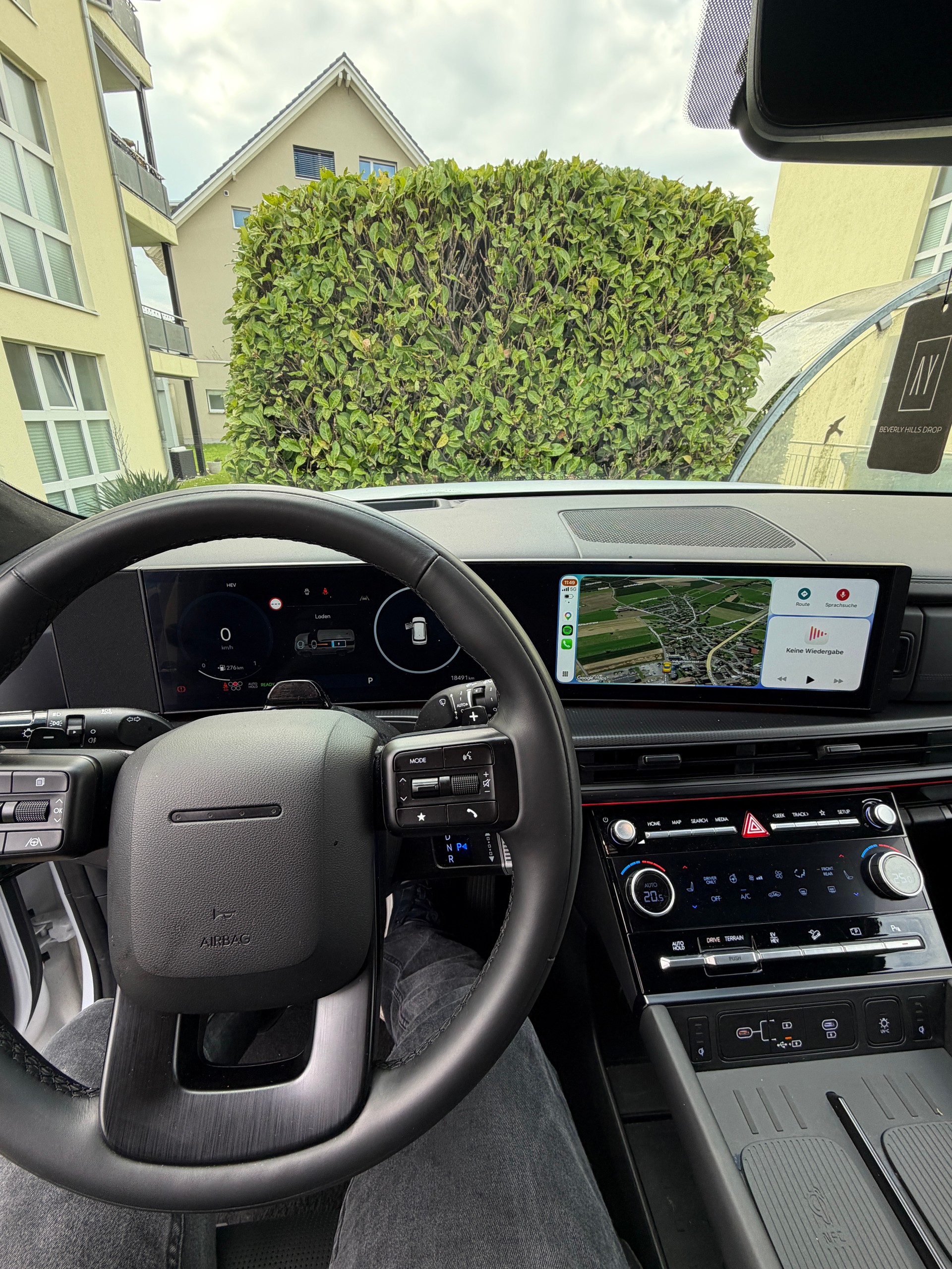 HYUNDAI Santa Fe 1.6 T-GDi PHEV Calligraphy 4WD Automatic-image-4