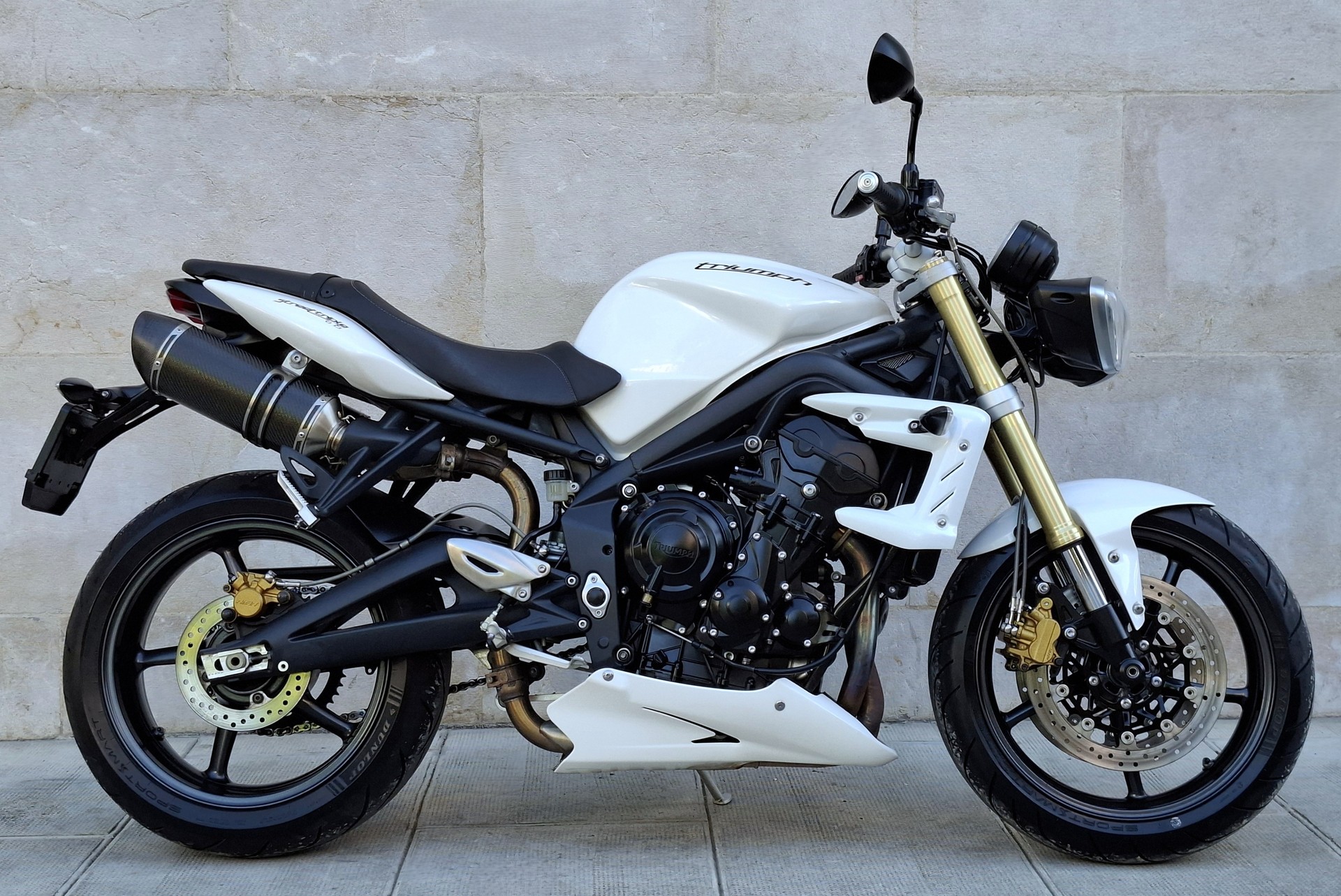 TRIUMPH Street Triple 675