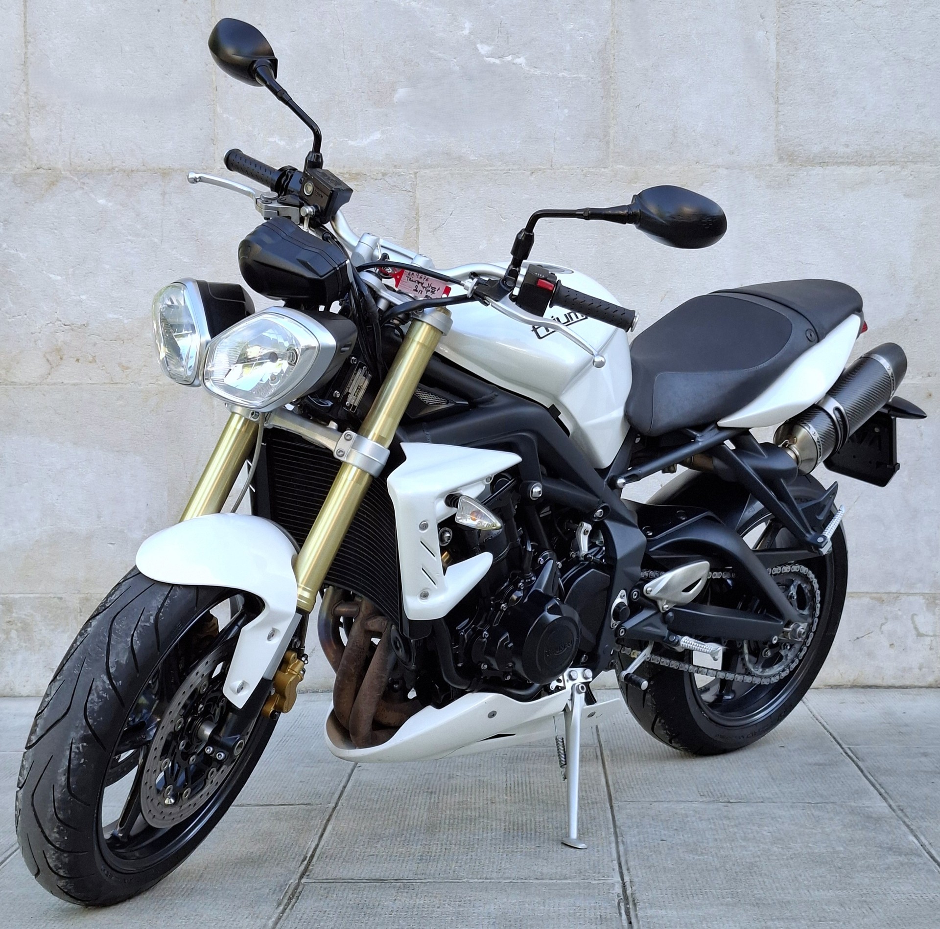 TRIUMPH Street Triple 675-showroom-element-3
