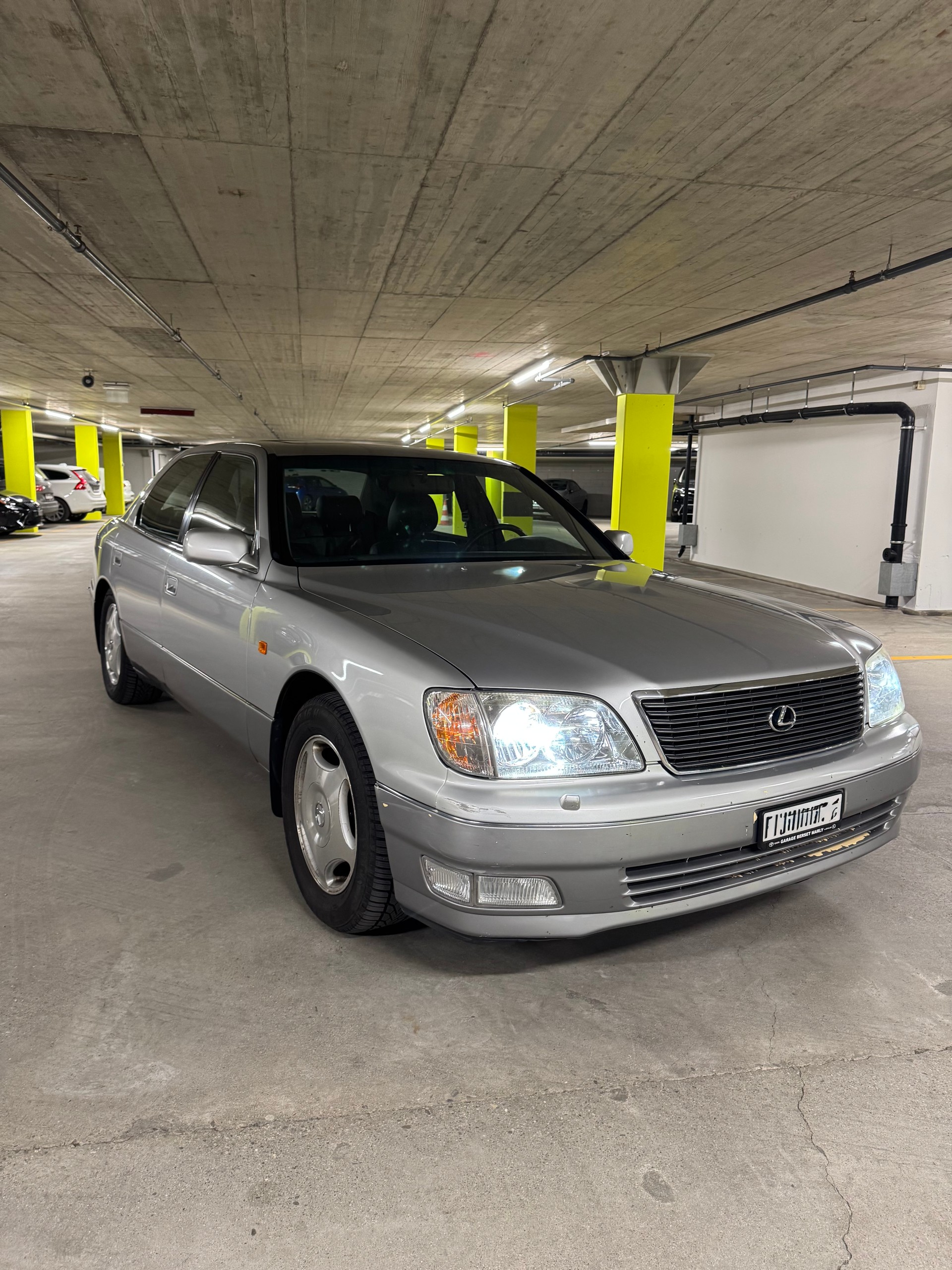 LEXUS LS 400 Automatic