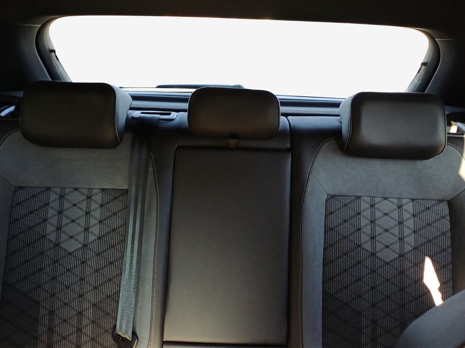 VW T-Roc 1.5 TSI EVO R-Line DSG-image-11