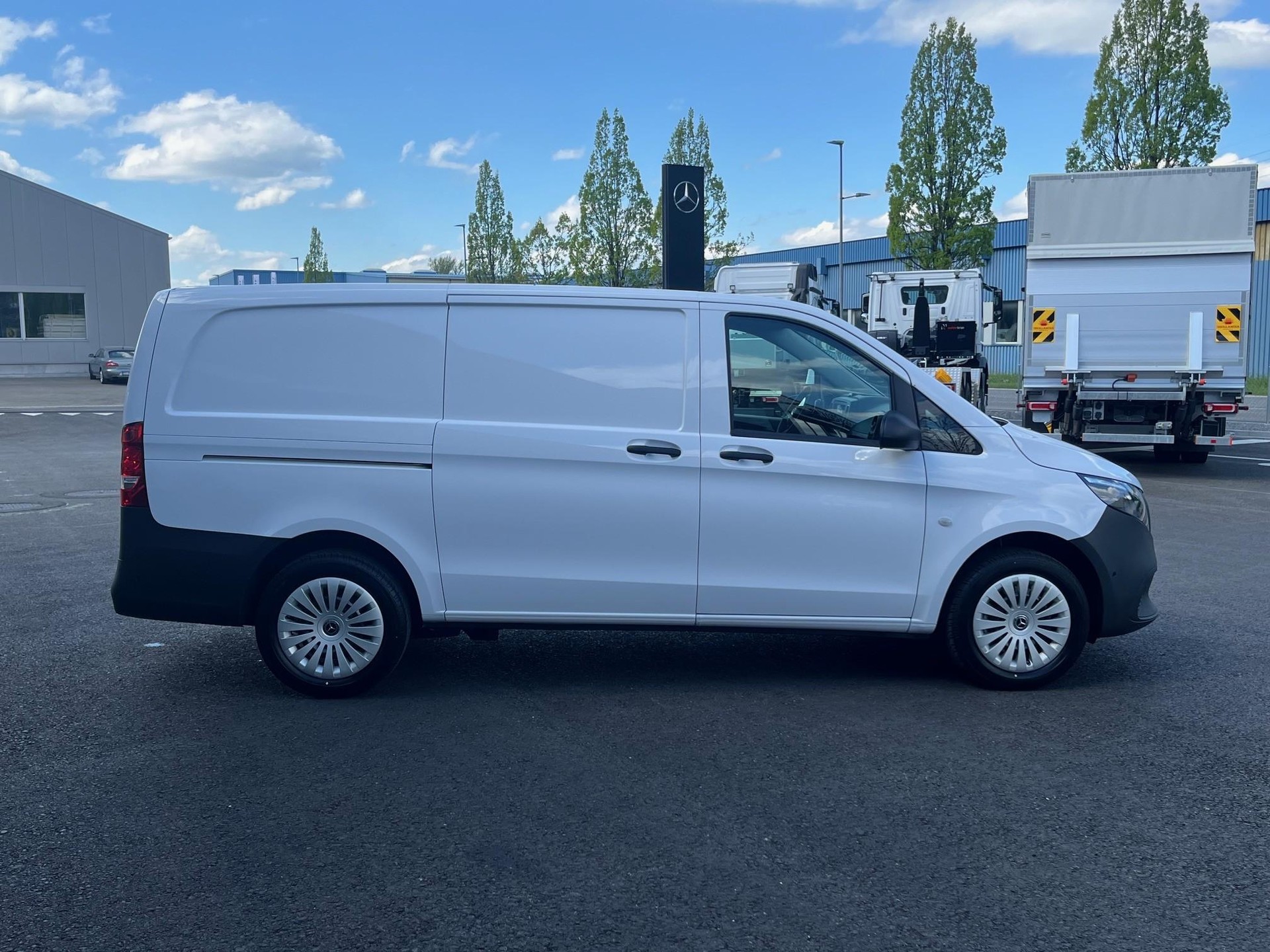 MERCEDES-BENZ Vito 114 Kaw. L 2.0 CDI Pro Worker 4Matic-image-2