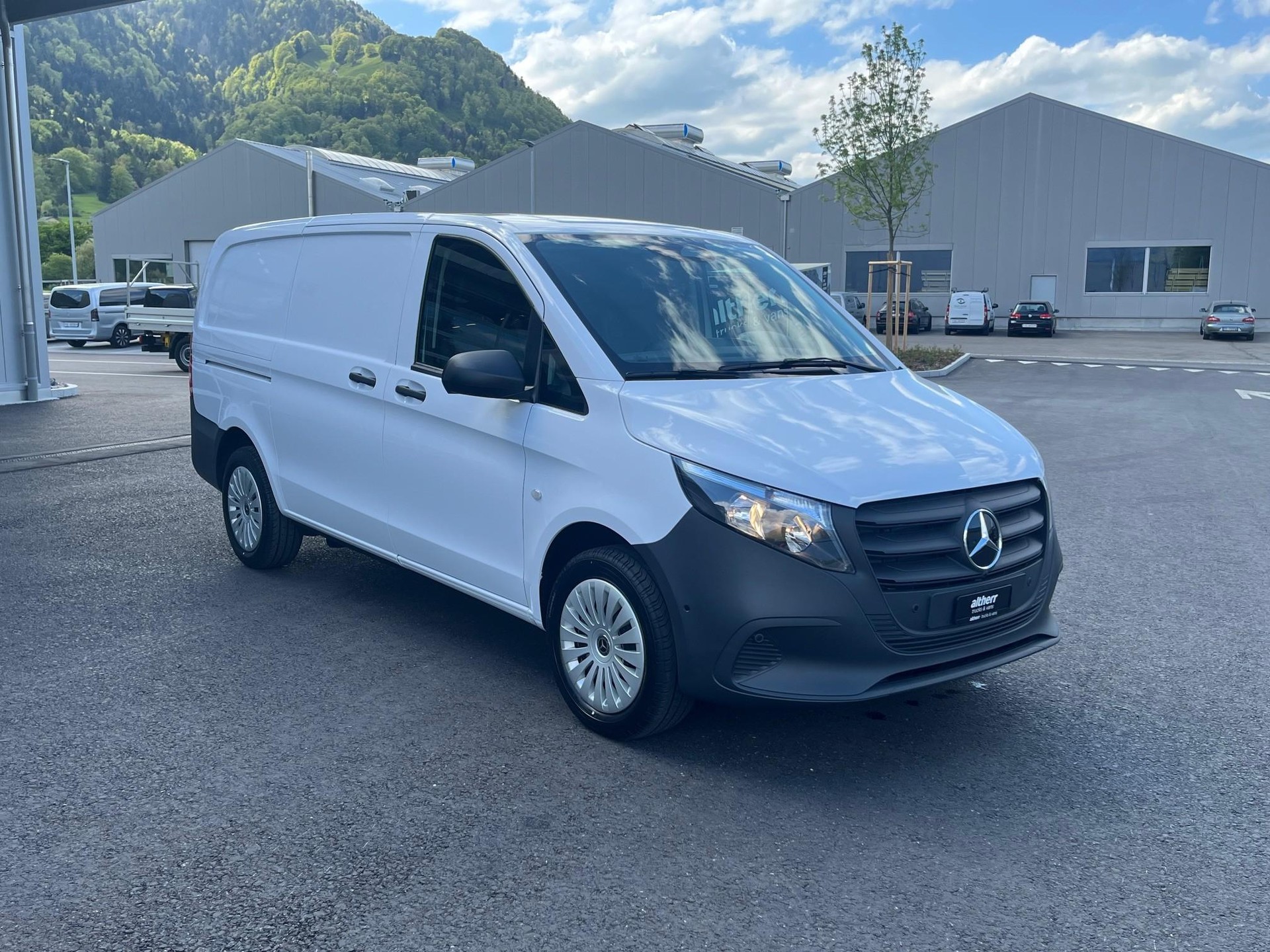 MERCEDES-BENZ Vito 114 Kaw. L 2.0 CDI Pro Worker 4Matic-image-1