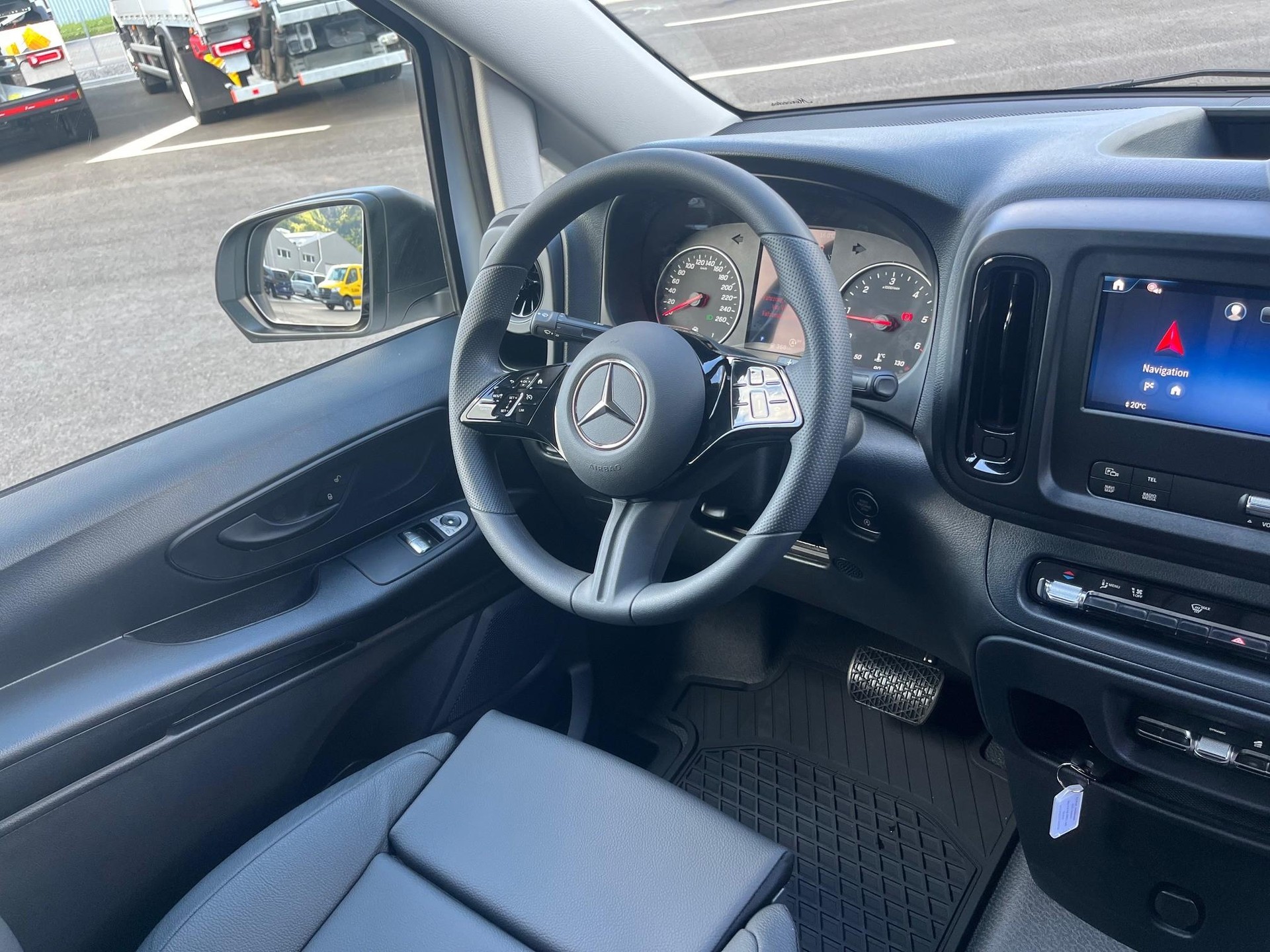 MERCEDES-BENZ Vito 114 Kaw. L 2.0 CDI Pro Worker 4Matic-image-11