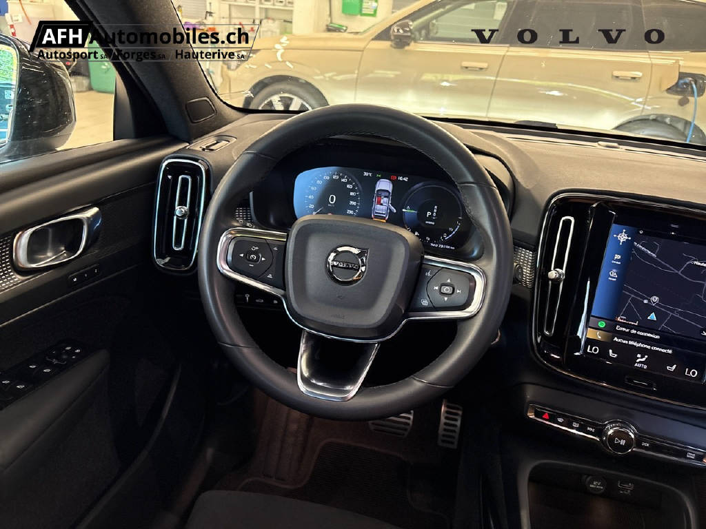 VOLVO XC40 T5 TwE R-Design-image-10